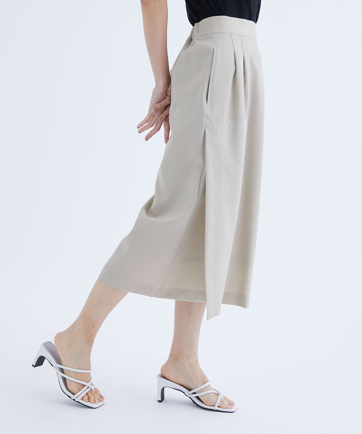 easy slim skirt THE TOKYO