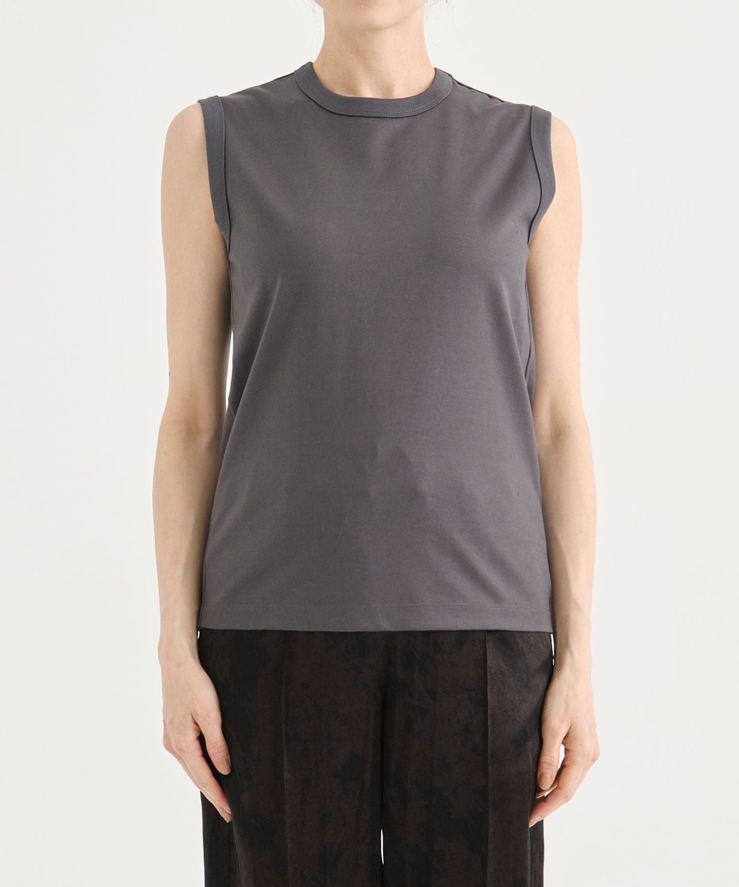 別注 REFINA SLEEVELESS T-SHIRT CINOH