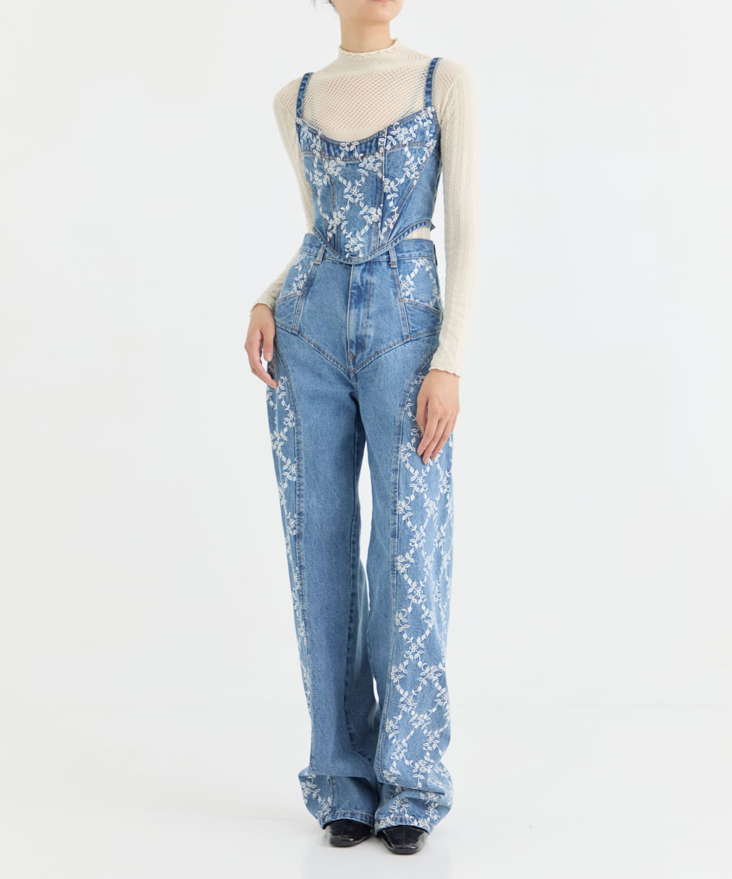 FLOWER EMBROIDERED WIDE JEANS FETICO