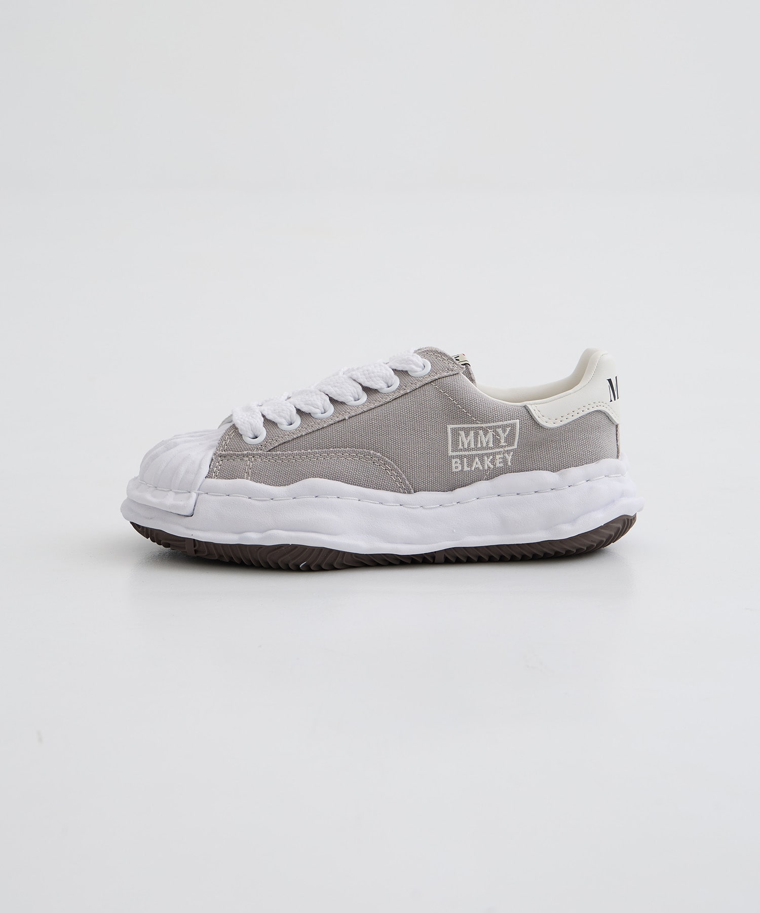 BLAKEY original sole canvas low top sneakers Maison MIHARA YASUHIRO