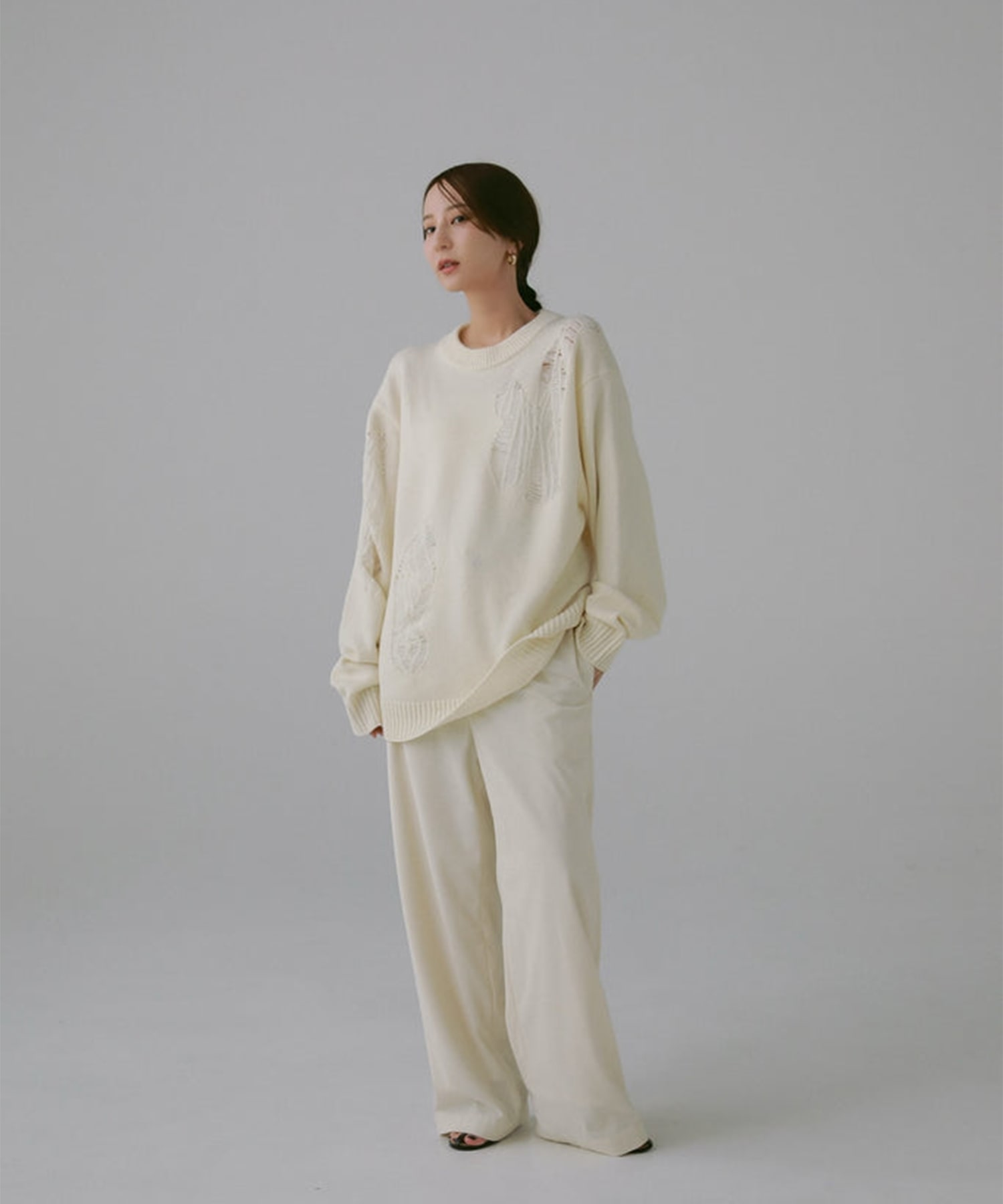 embroidery knit pullover Louren