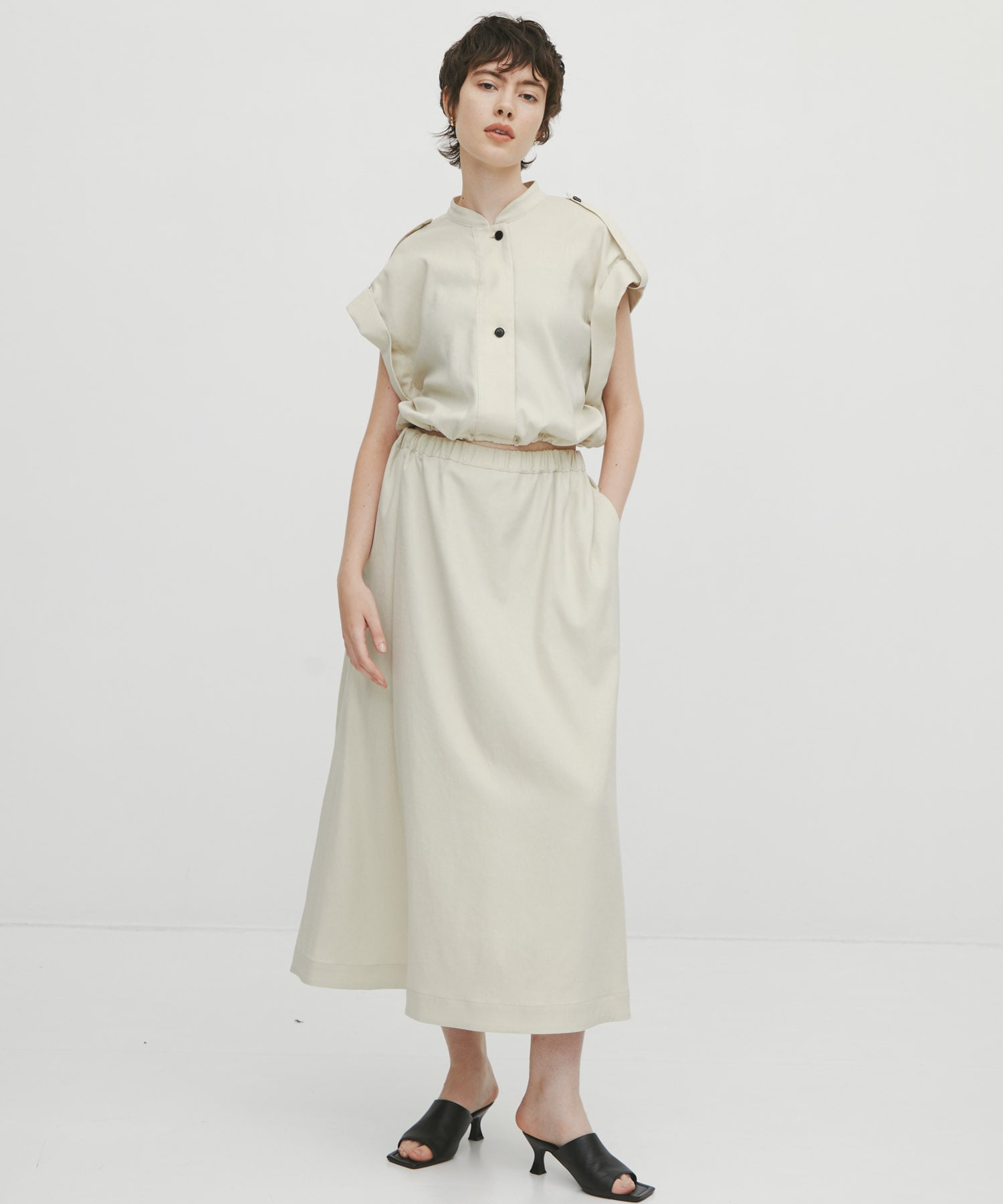Stand Collar Weist Gather Blouse THE TOKYO