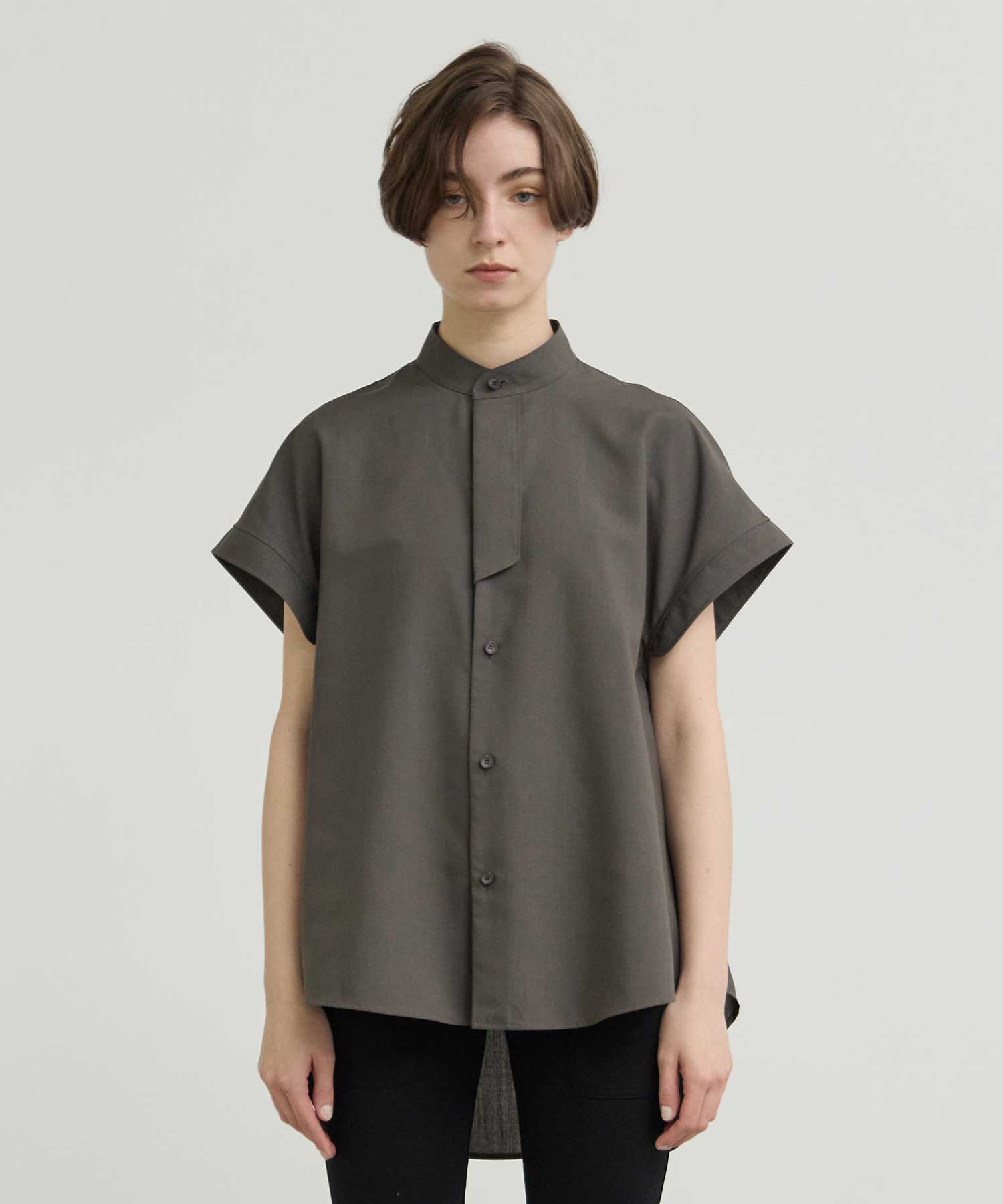 THE PLACKET A LINE SHIRT SLEEVE LESS THE RERACS