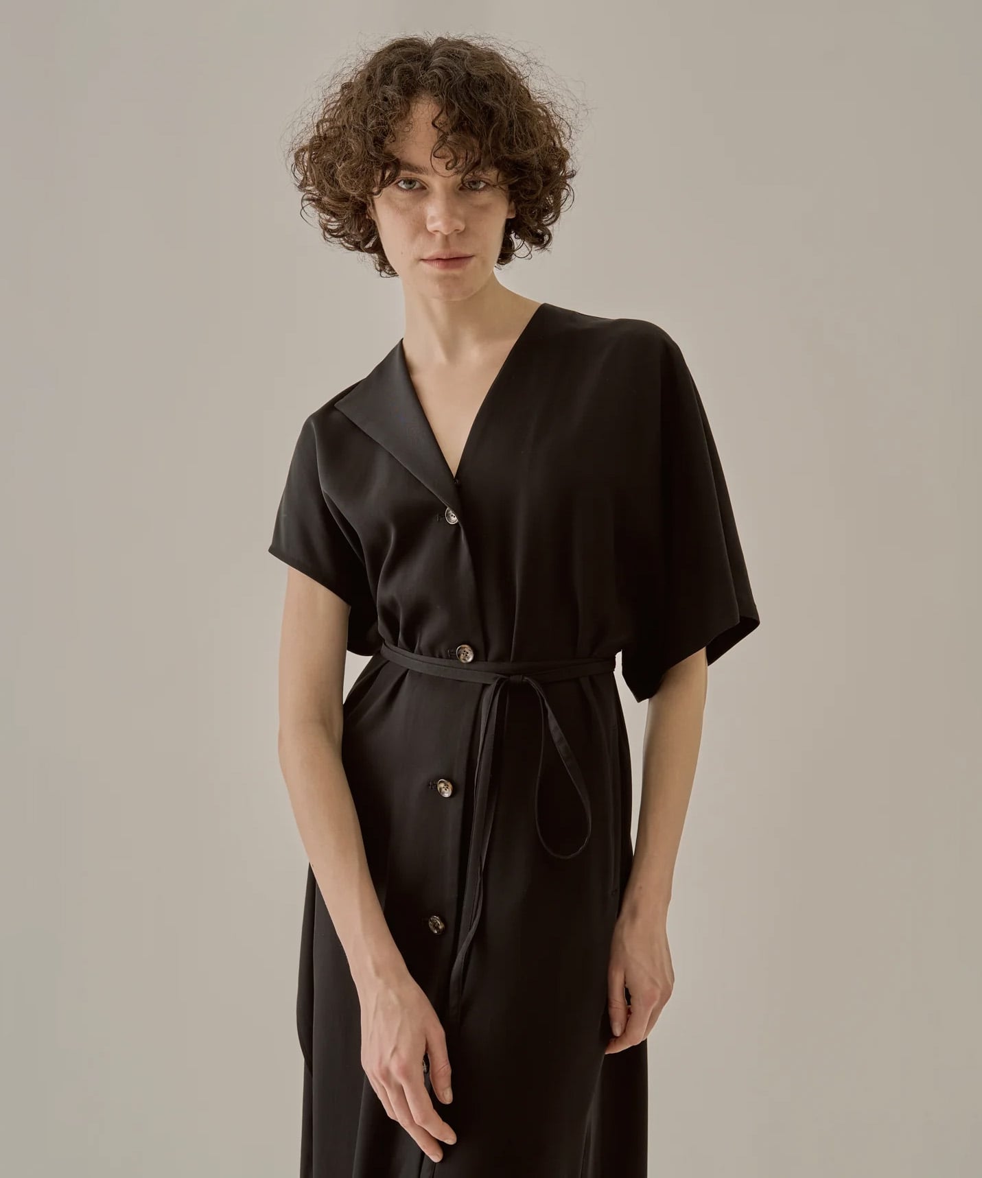 Ana asymmetry dress BK AKIRANAKA