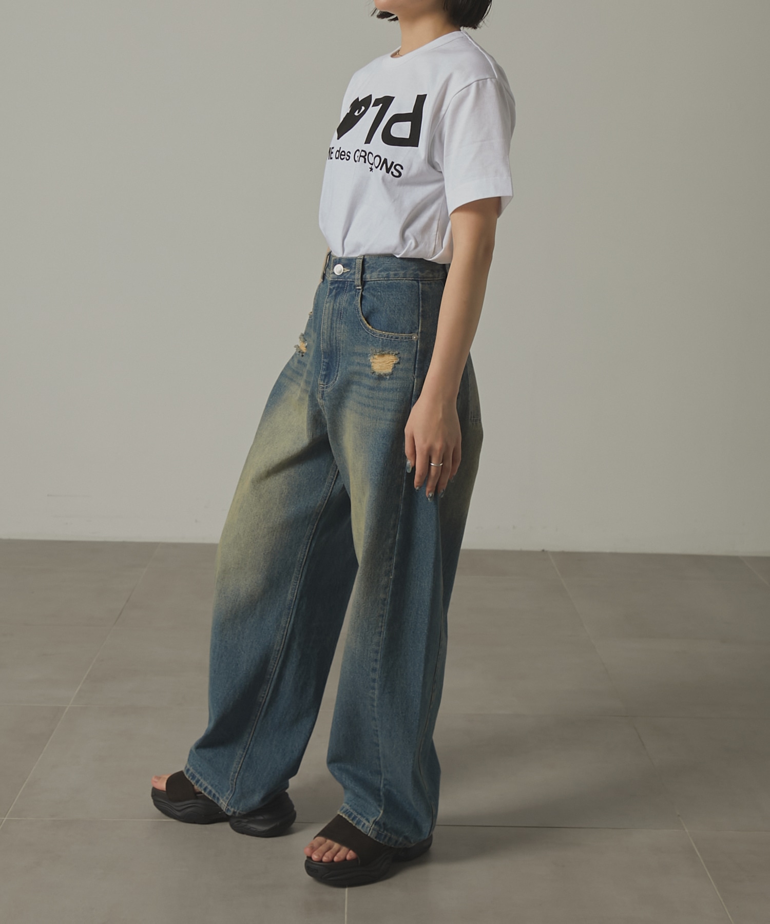 AX-T068-051T-SHIRT LOGO PRINT PLAY LOGO PLAY Comme des Garcons