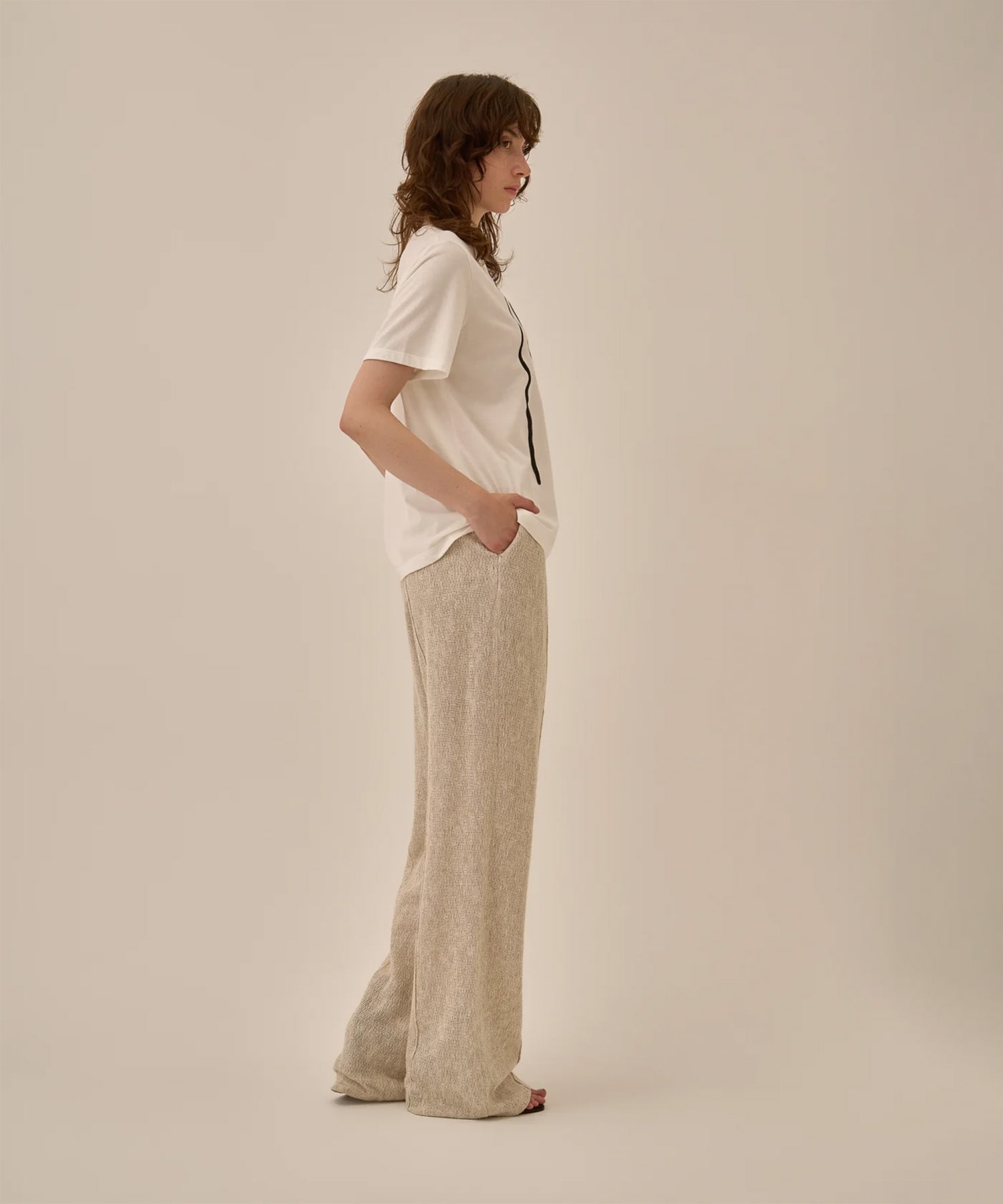 Line portrait T-shirt AKIRANAKA