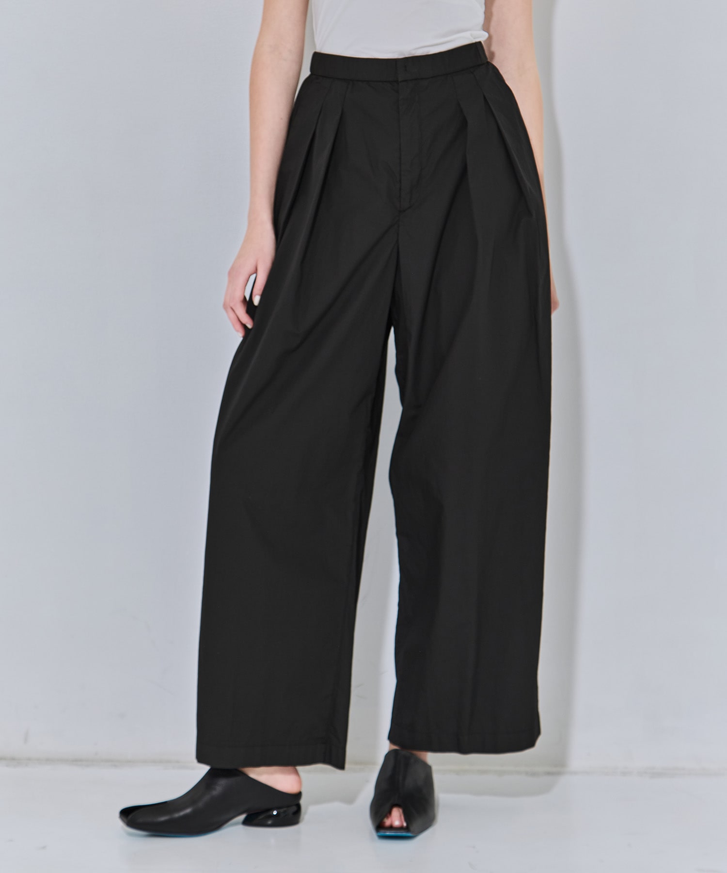 NATURAL DYED COTTON LAWN TWO TUCKED PANTS ATON