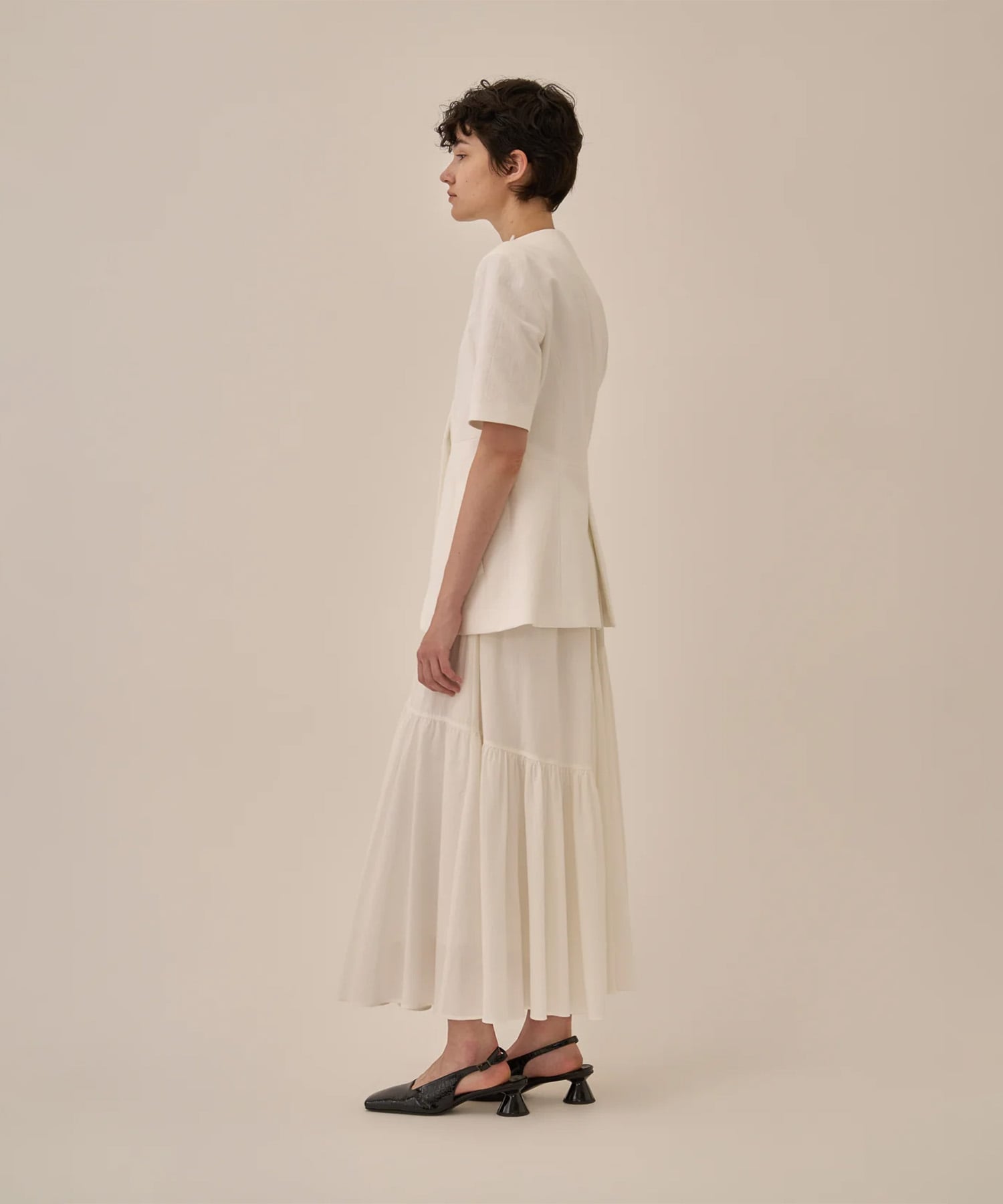 Sesilia half sleeve jacket AKIRANAKA