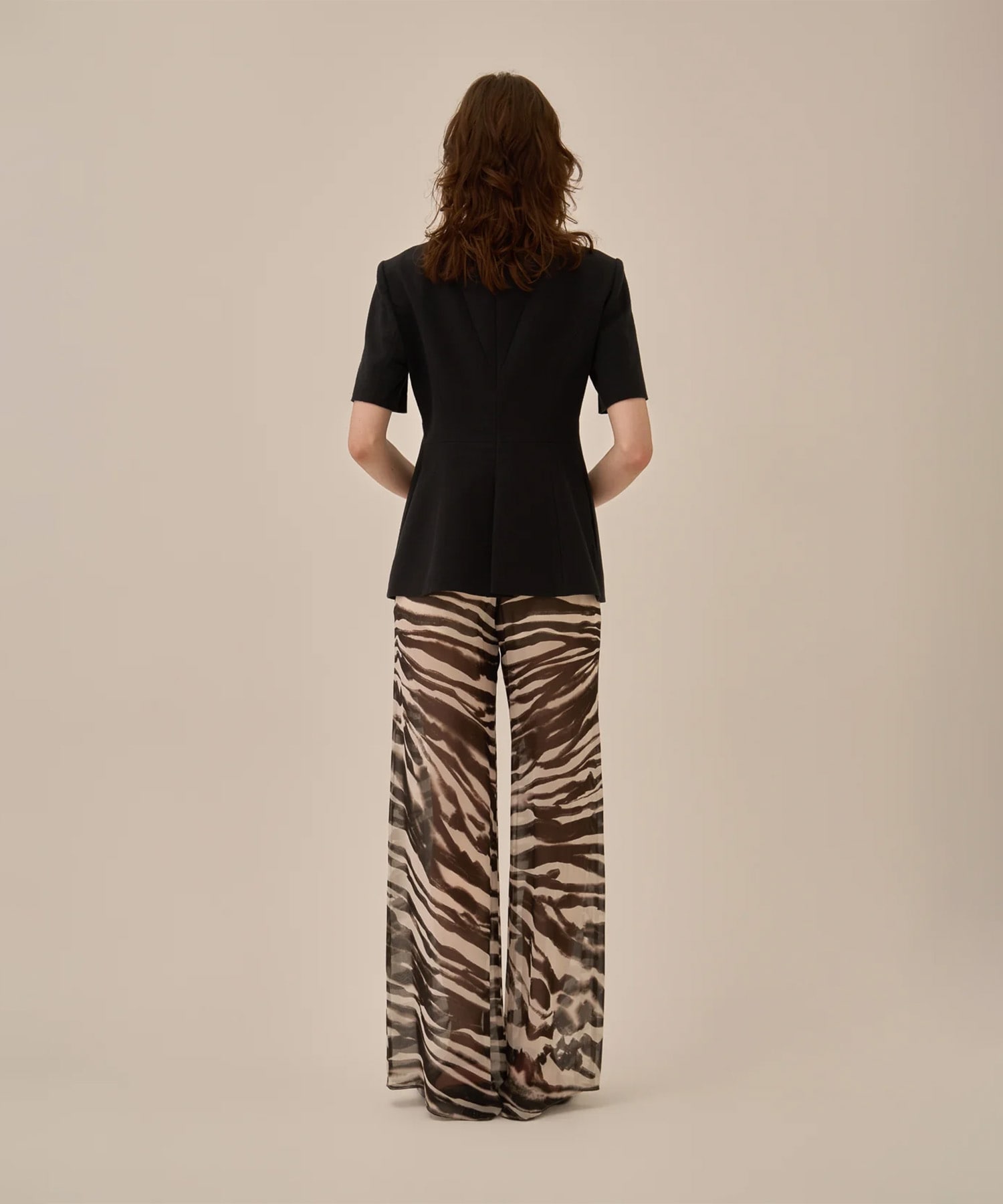 Sesilia half sleeve jacket AKIRANAKA