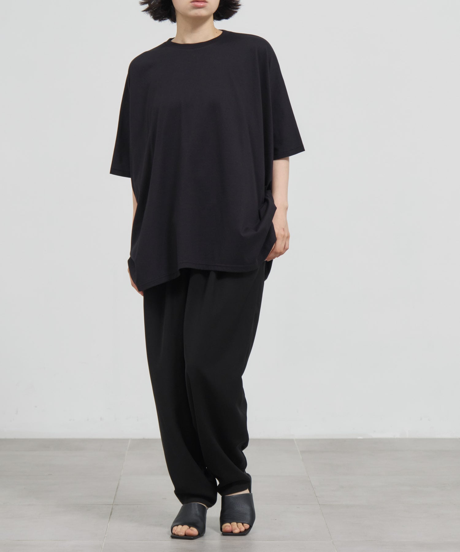 HALF-SLEEVES HEXAGON T-SHIRT ENFOLD