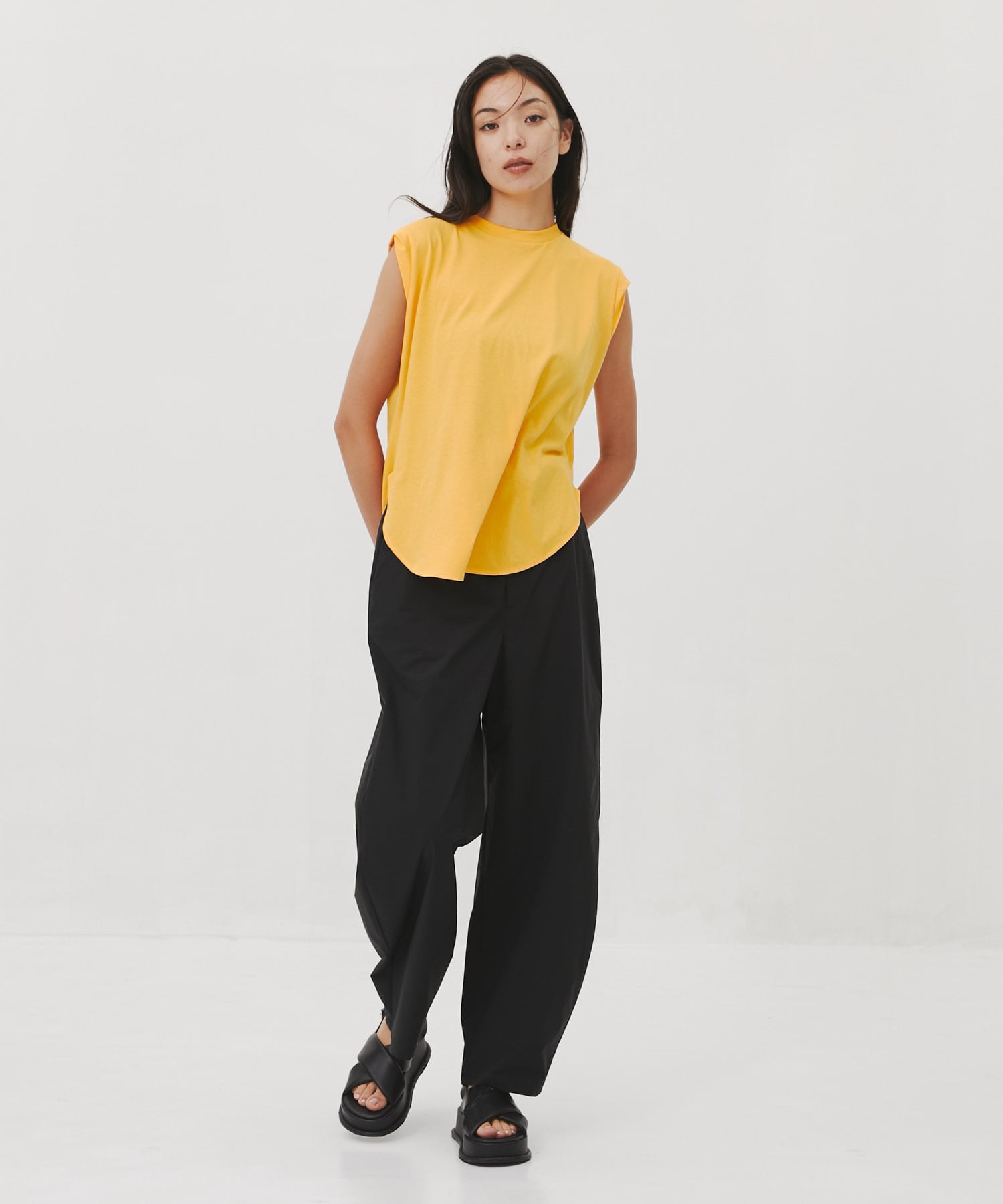 round-hem tank top nagonstans