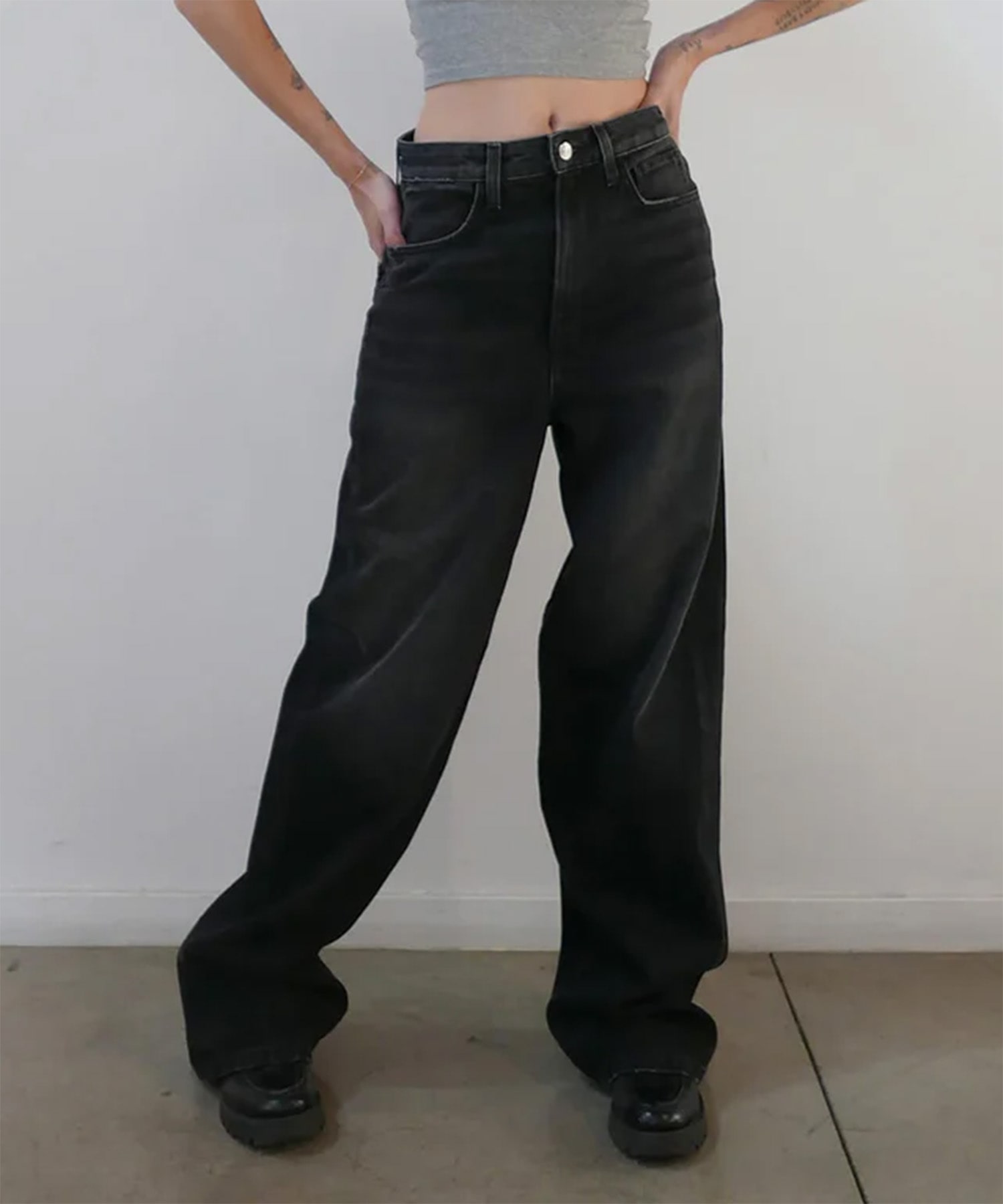 BAGGY WIDE FIT STUDIO R330