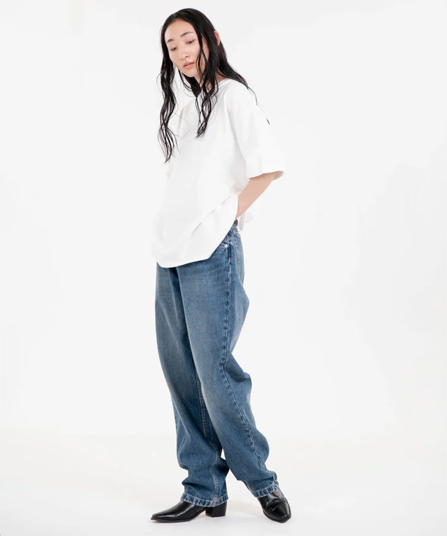 VINTAGE WIDE TAPERED STUDIO R330