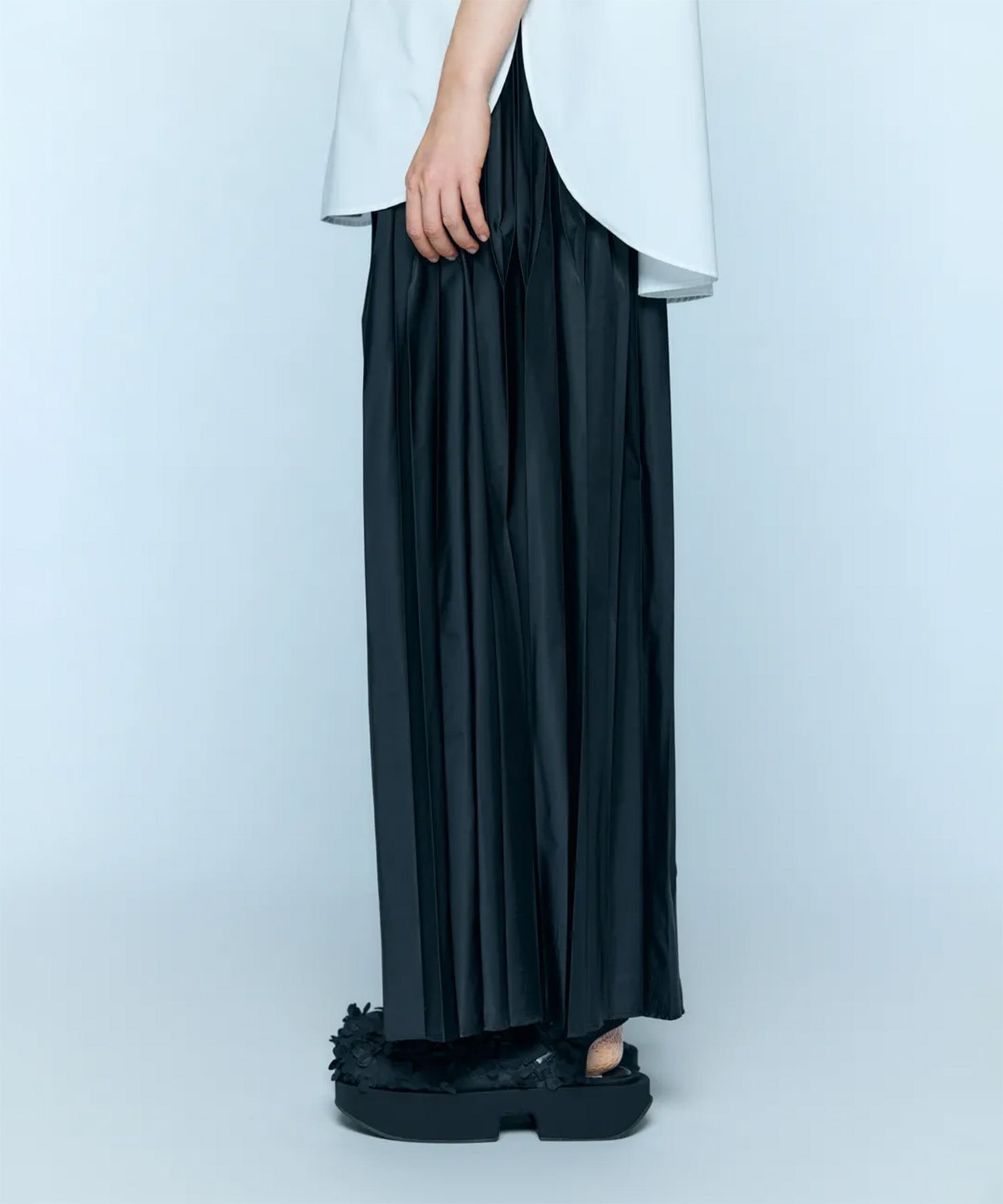 SQUARE-PLEATS SKIRT ENFOLD