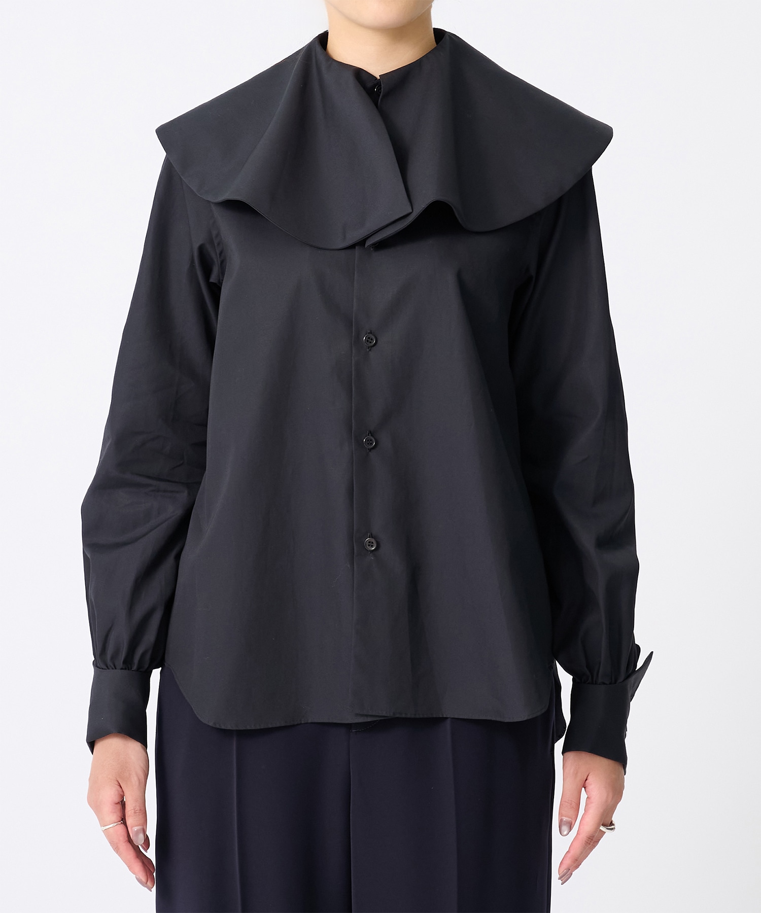 3P-B004-051 Flower Collar Shirt noir kei ninomiya