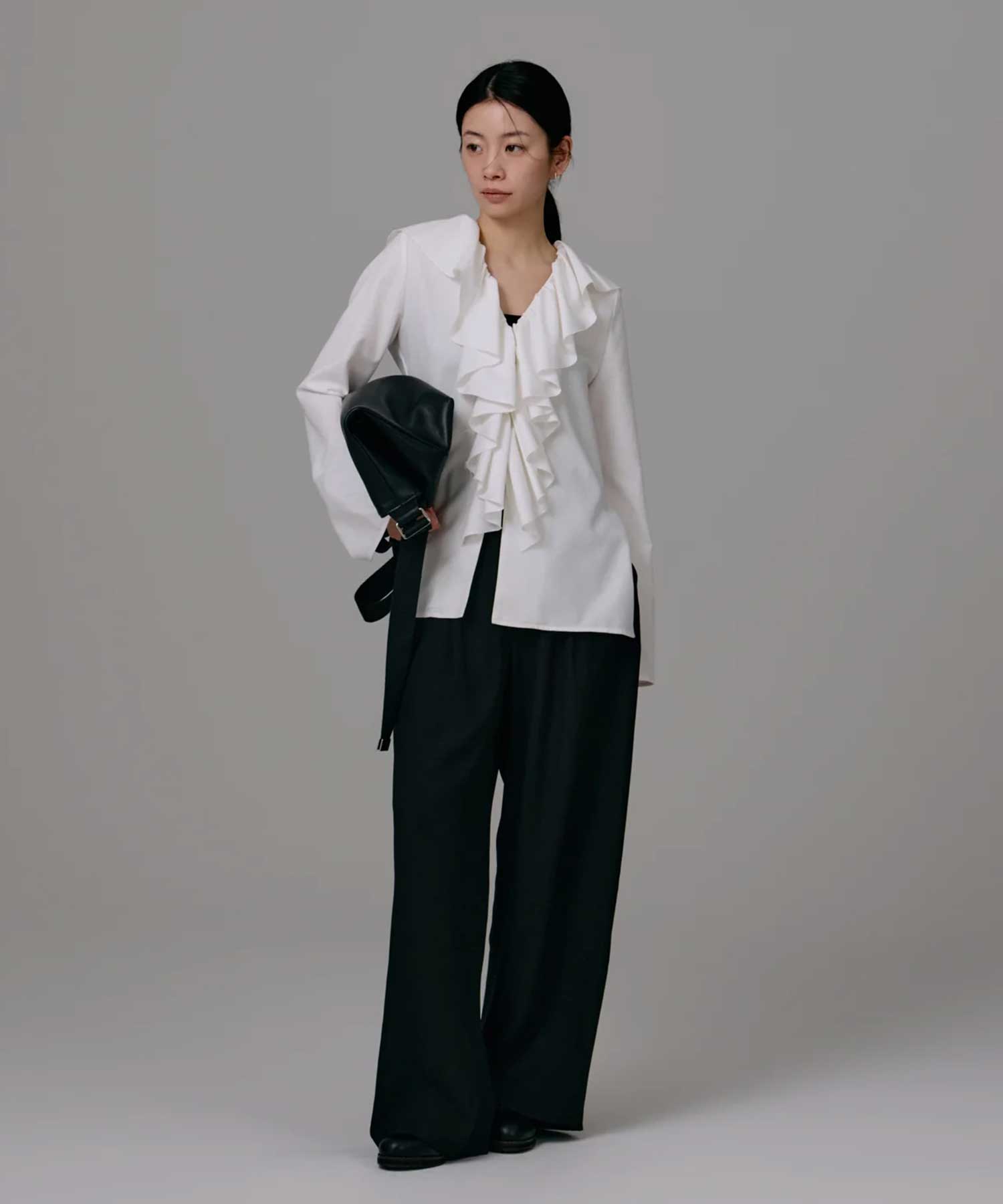 frills collar blouse Louren