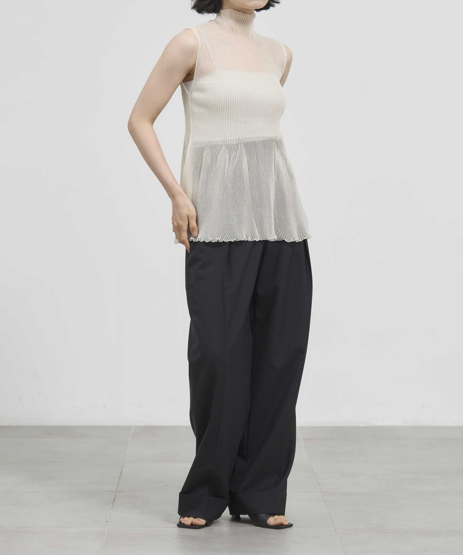HYPHA LUCENT GLITTER SLEEVELESS TOP CFCL