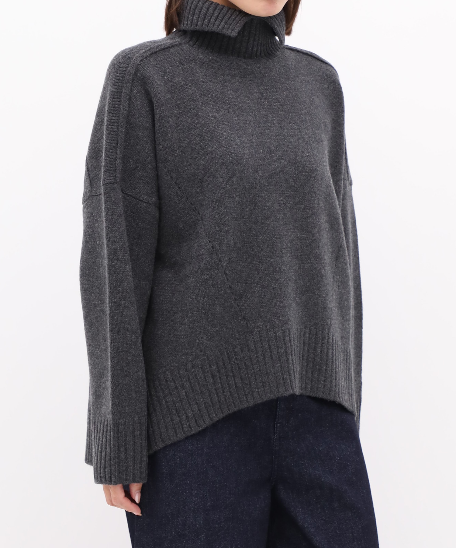 OVERSIZE TURTLENECK KNIT CINOH