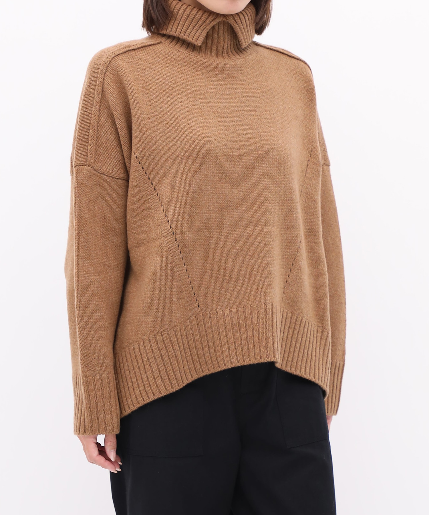 OVERSIZE TURTLENECK KNIT CINOH