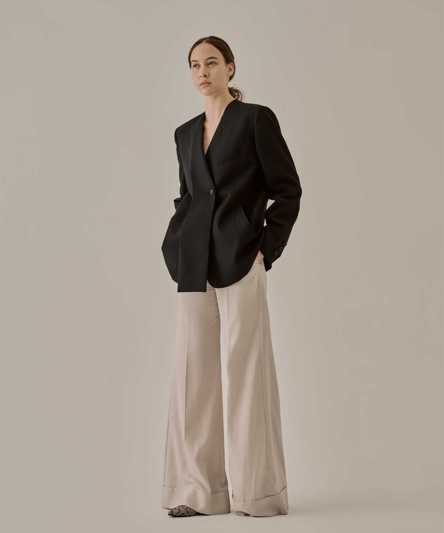 Lindsey jacket AKIRANAKA