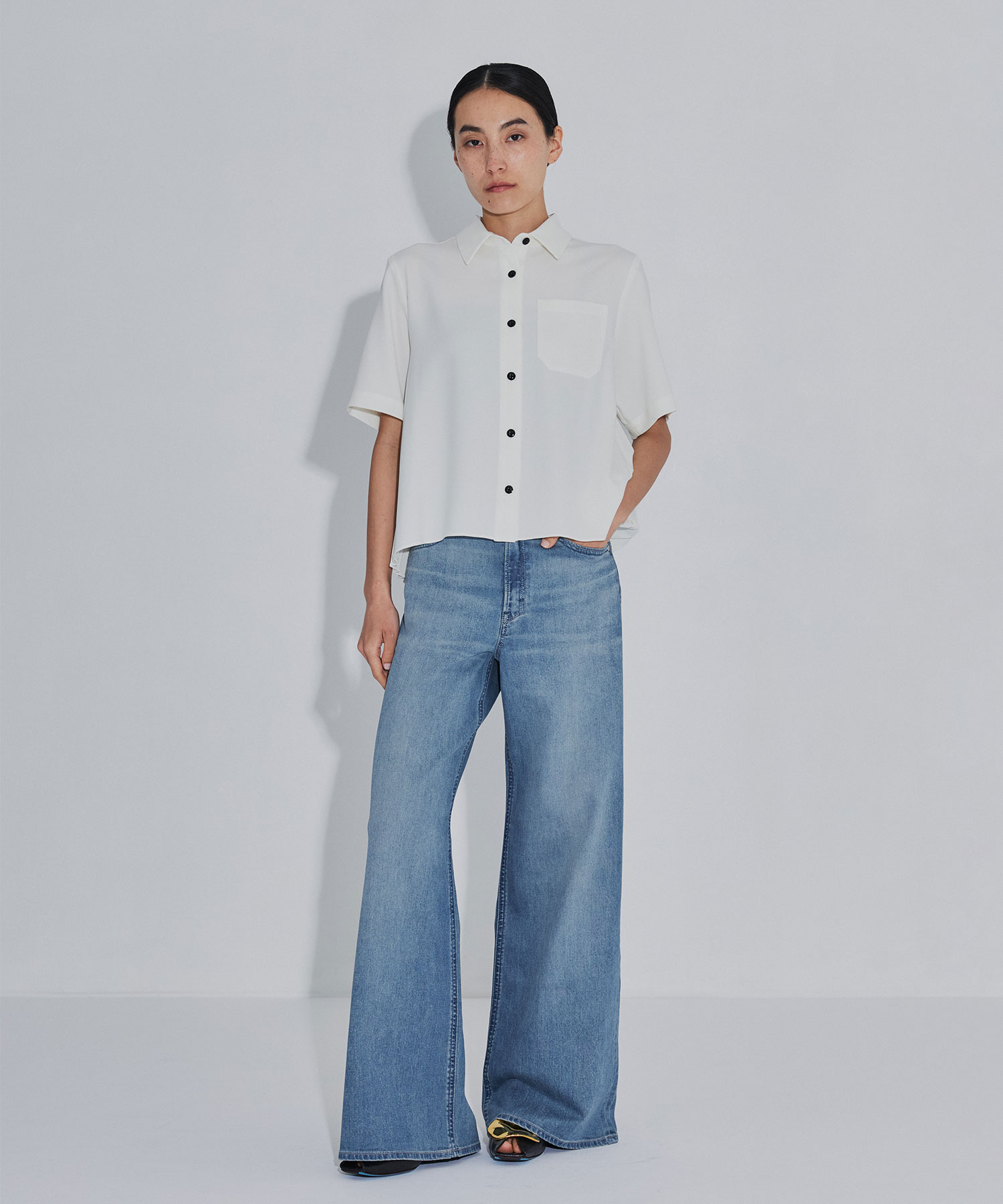 別注 Back pleats blouse EZUMi