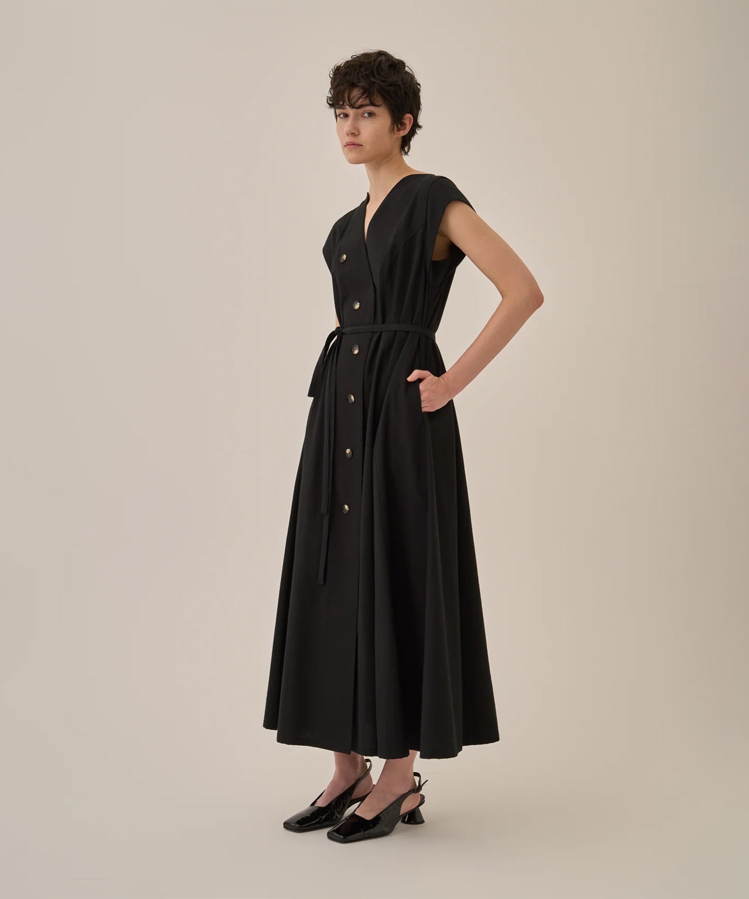 Sesilia asymmetry panel dress AKIRANAKA