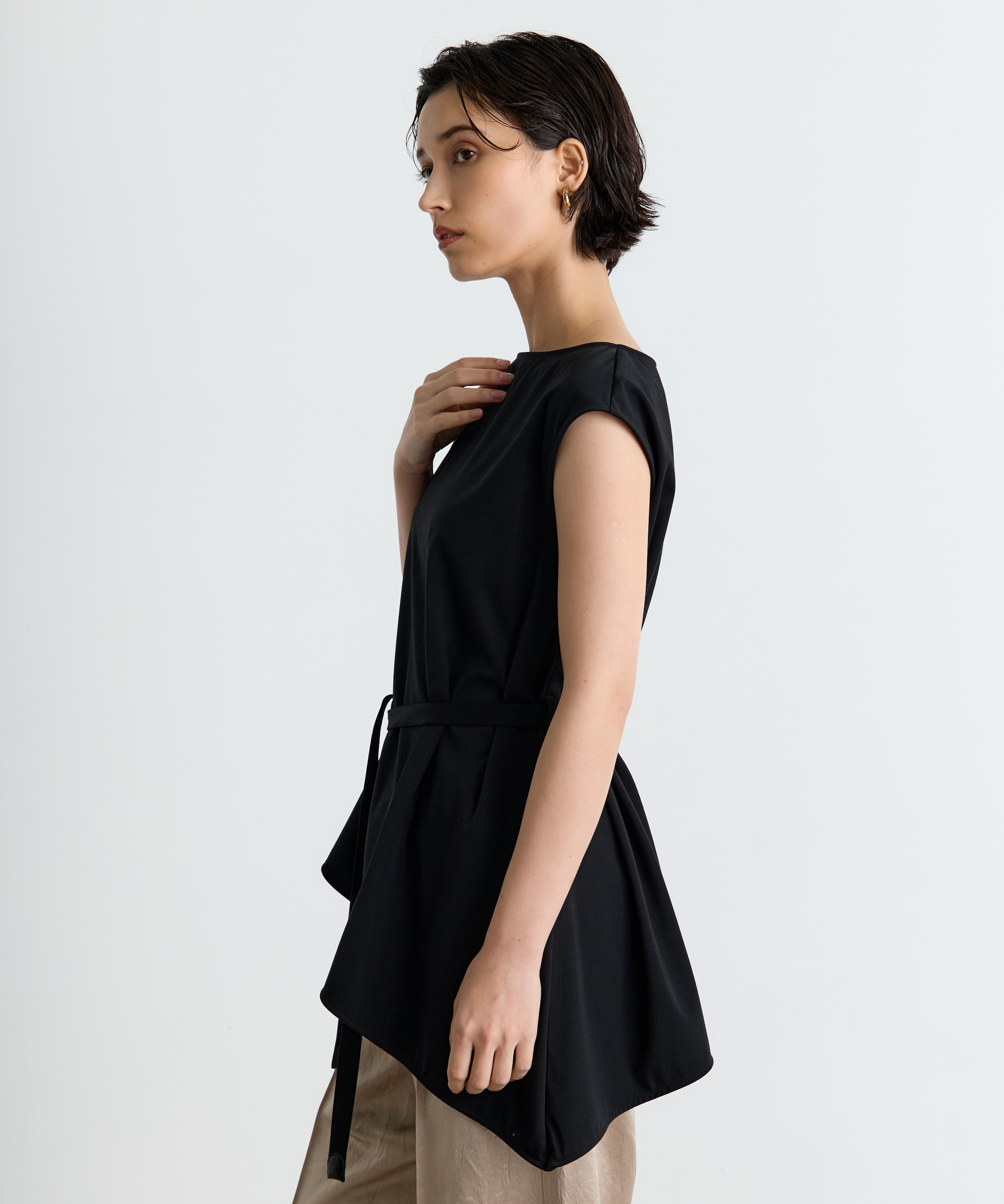 French Sleeve Asymmetry Tops THE TOKYO