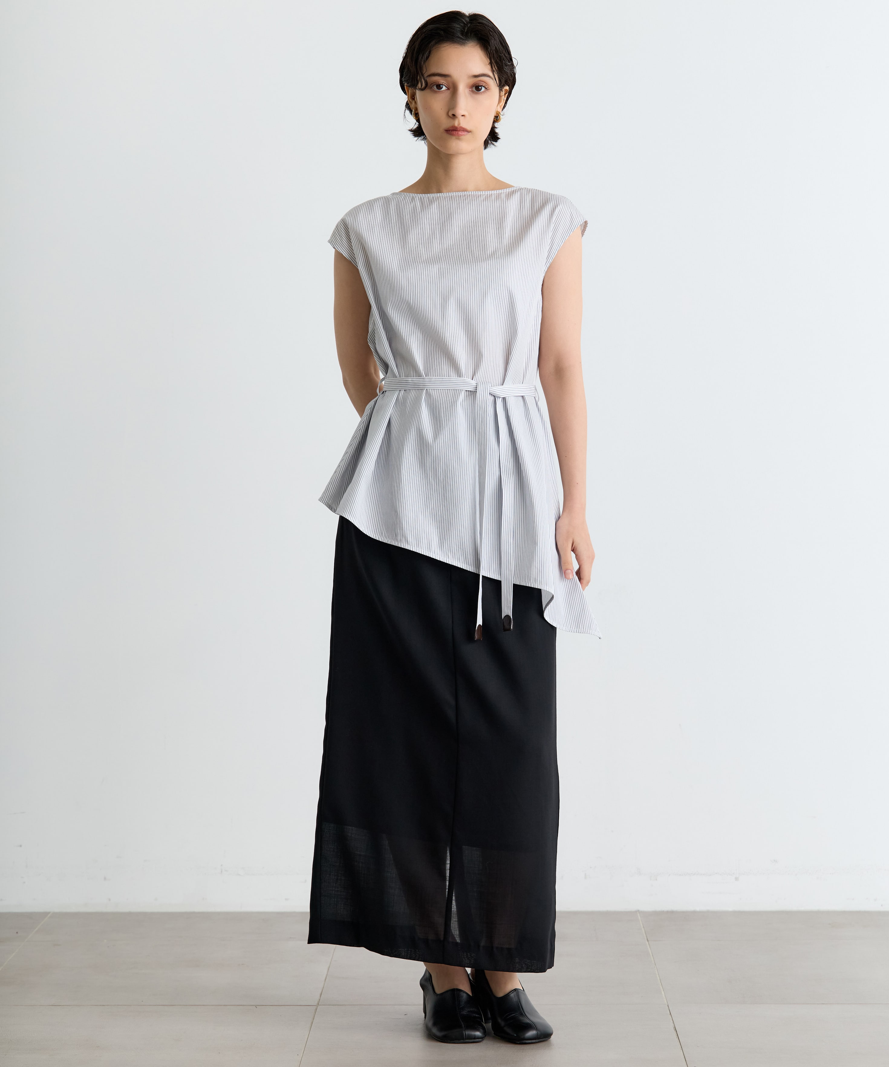 French Sleeve Asymmetry Tops THE TOKYO