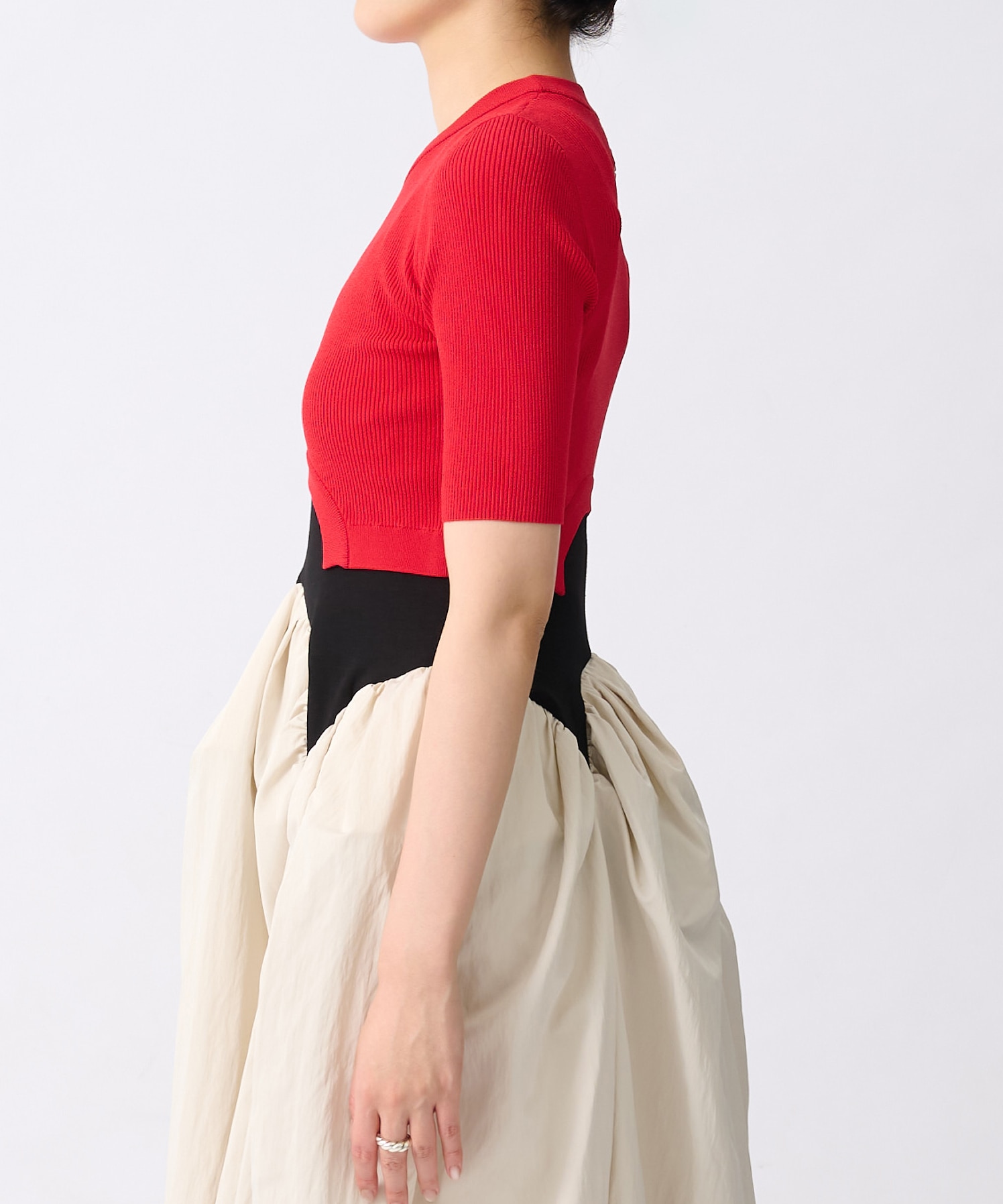 CIRCLE CUT SHORT KT TOP OMMO