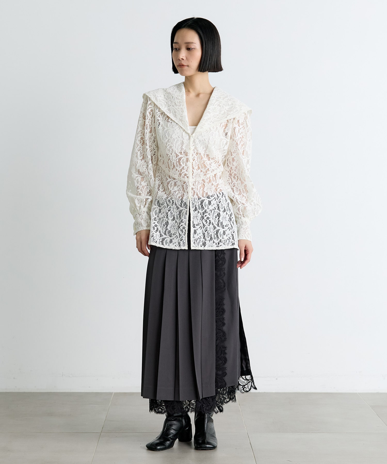 FLOCKED LACE SAILOR COLLAR BLOUSE FETICO
