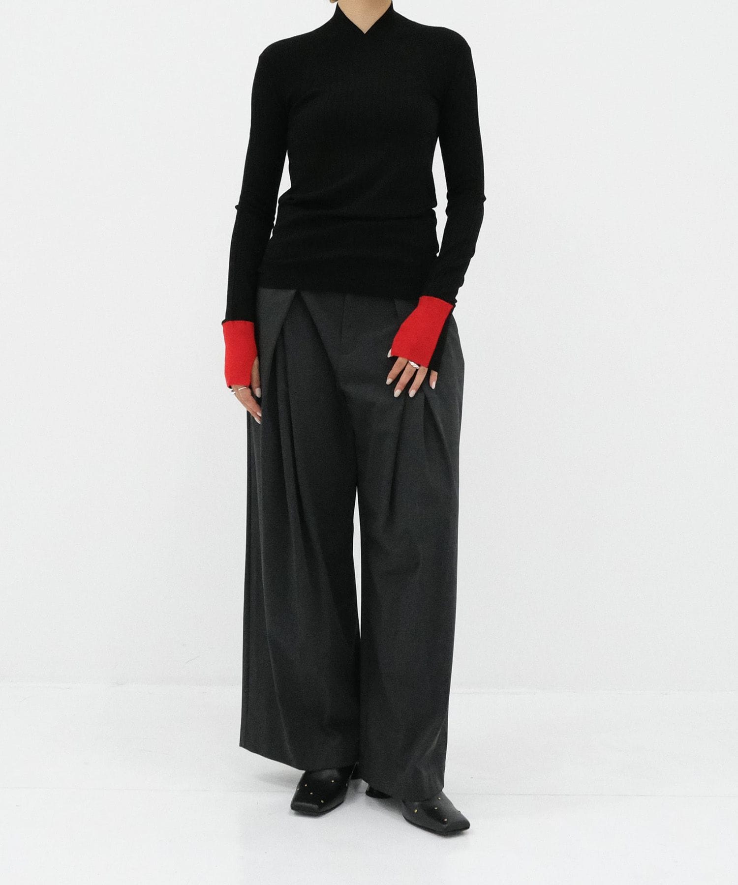 15.5 MICRON WOOL SOFT V-NECK KNIT CINOH