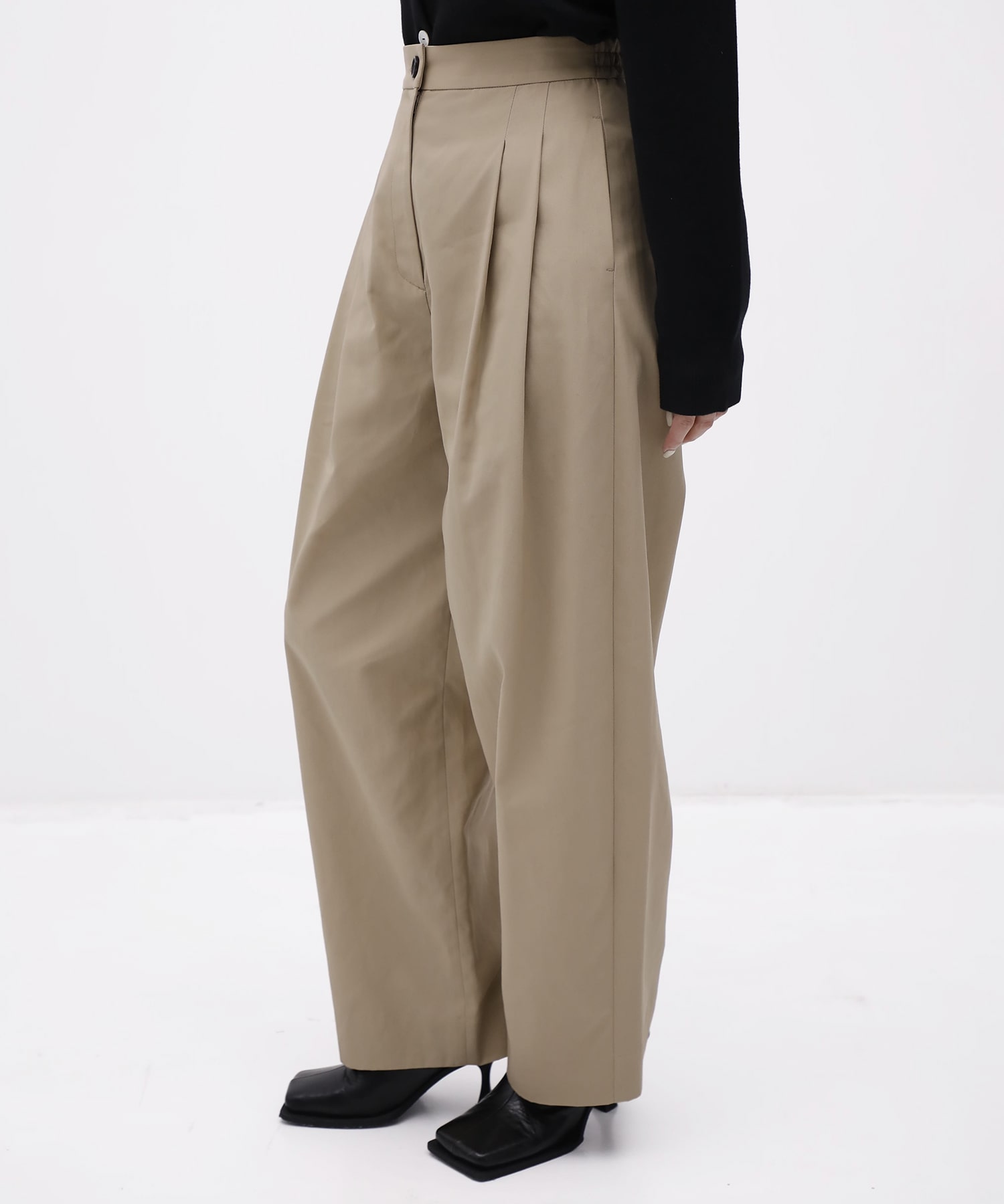 Curve Wide Pants THE TOKYO