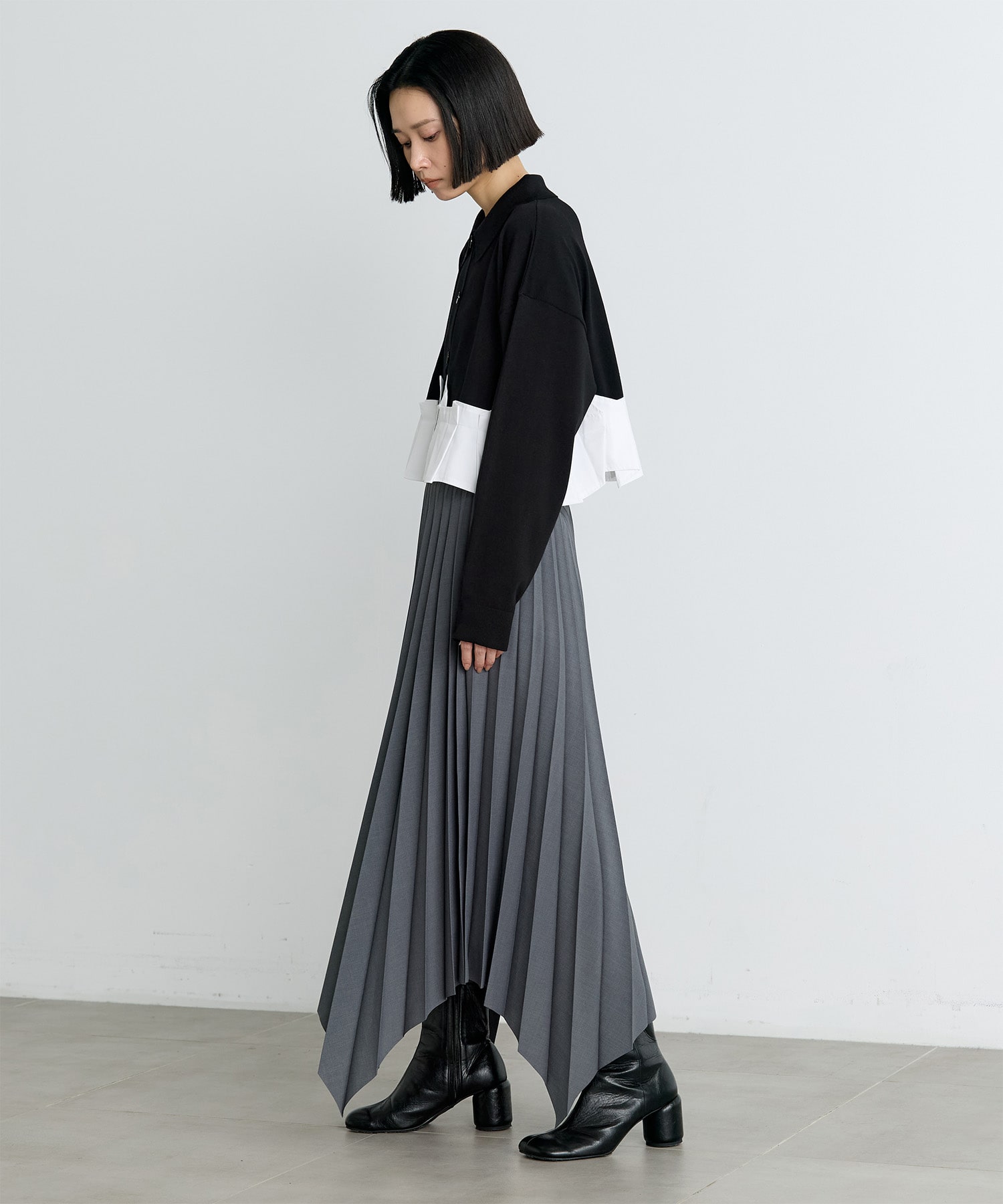 Eliza Pleats Skirt EZUMi