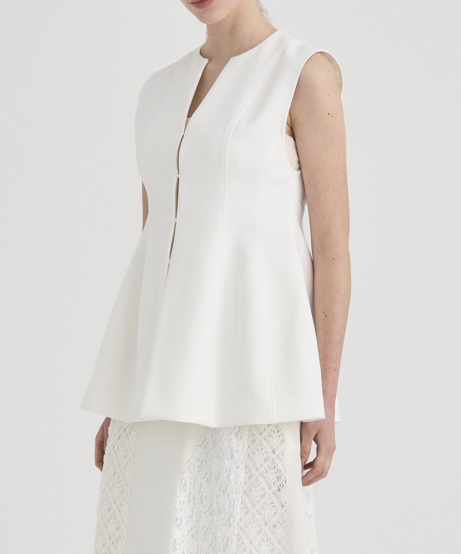 Arch Pattern Cut Vest RITAN