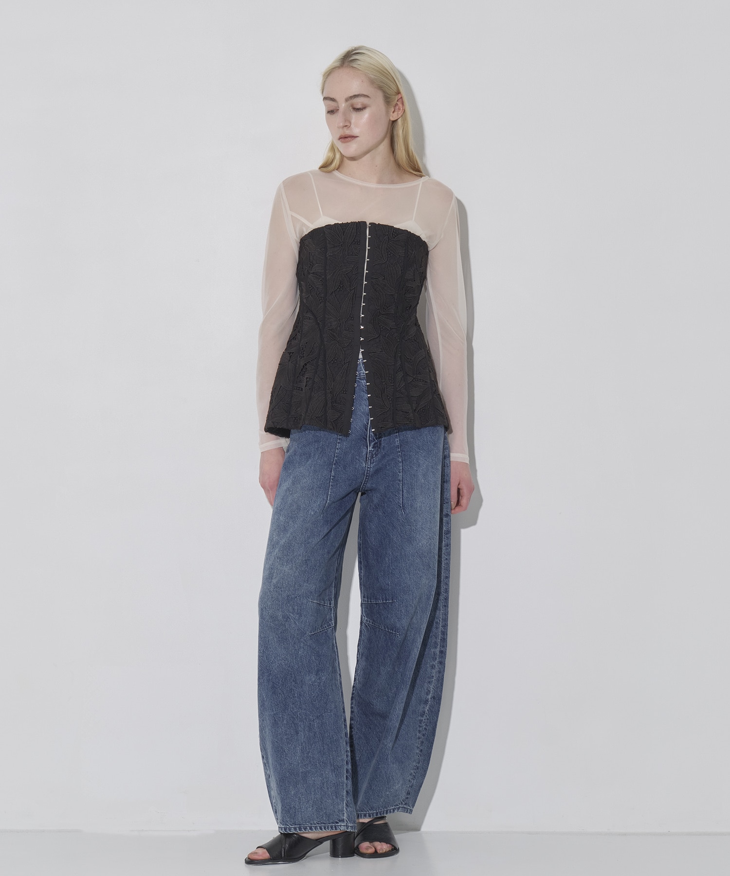 Luminous Lace Bustier RITAN