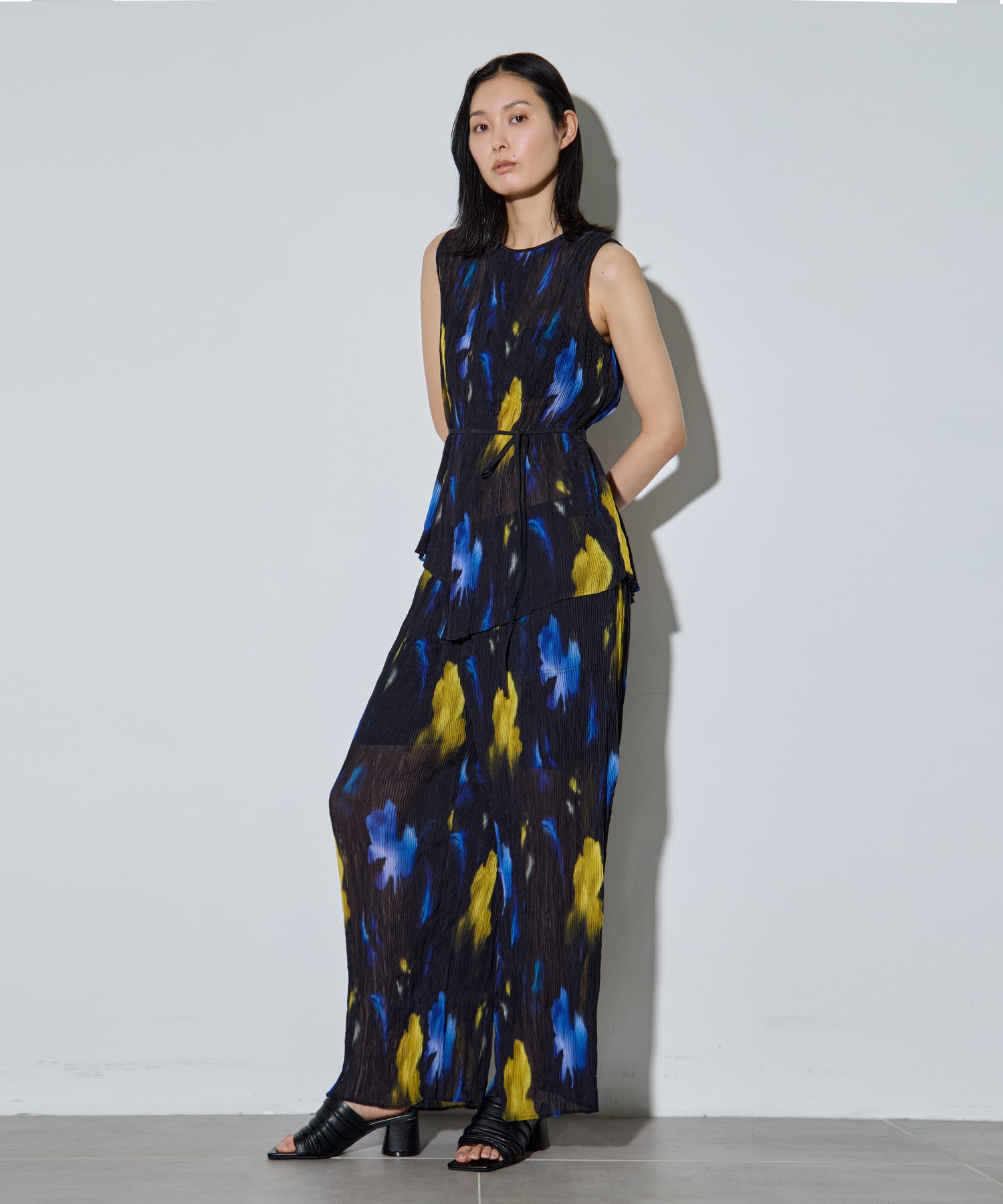 Airy Micro Pleats Tops RITAN