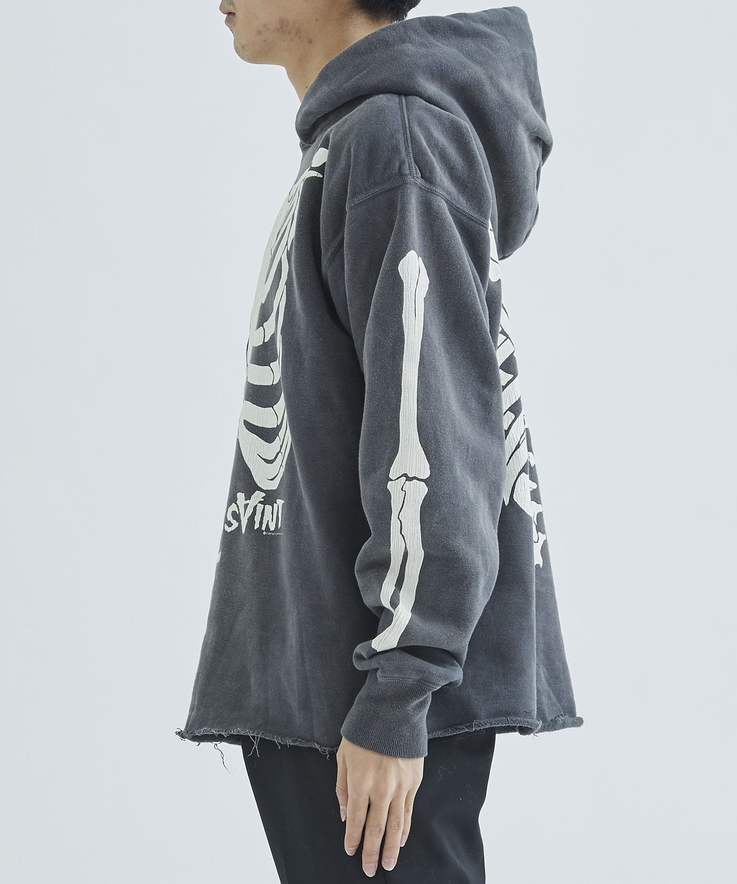 SM-A22-0000-080 YOHE ×VLONE SWEAT HOODIE