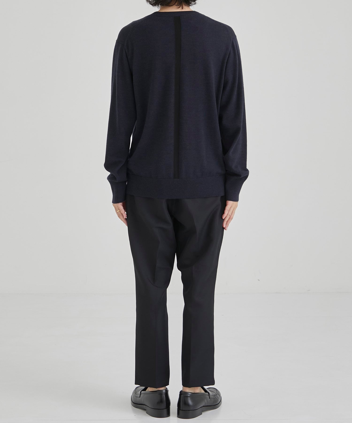 WOOL BACK LINE CREW NECK KNIT CINOH
