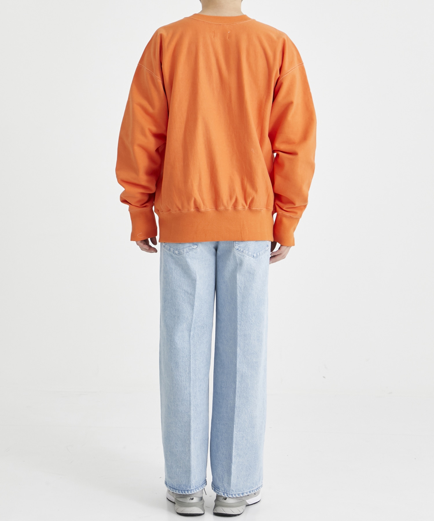 THE SWEATSHIRT/ THE MOMENT(S ORANGE): TANAKA: MEN｜THE TOKYO