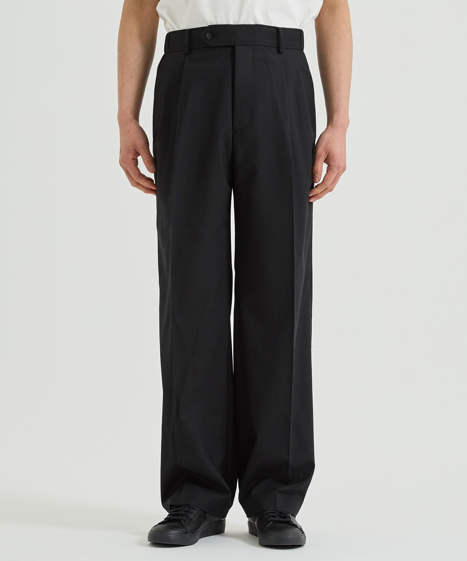 Summer Wool Calm Skin Easy Avril Baggy Trousers THE TOKYO