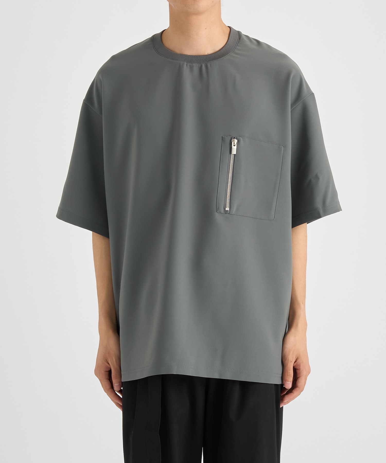 別注.PE CONPACT TWILL ZIP POCKET S/S TEE ATTACHMENT