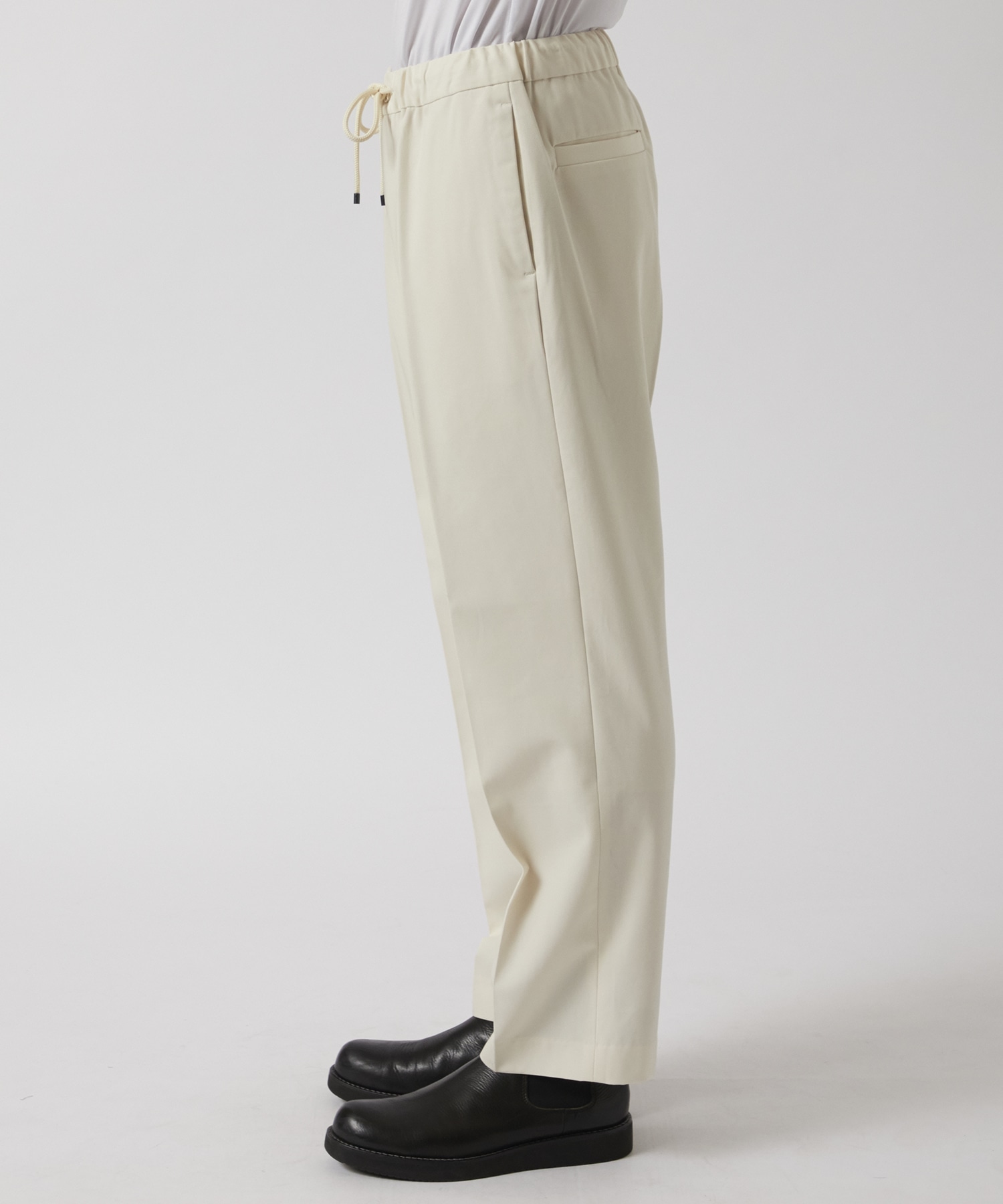 FLAT TAPERED EASY TROUSERS MARKAWARE