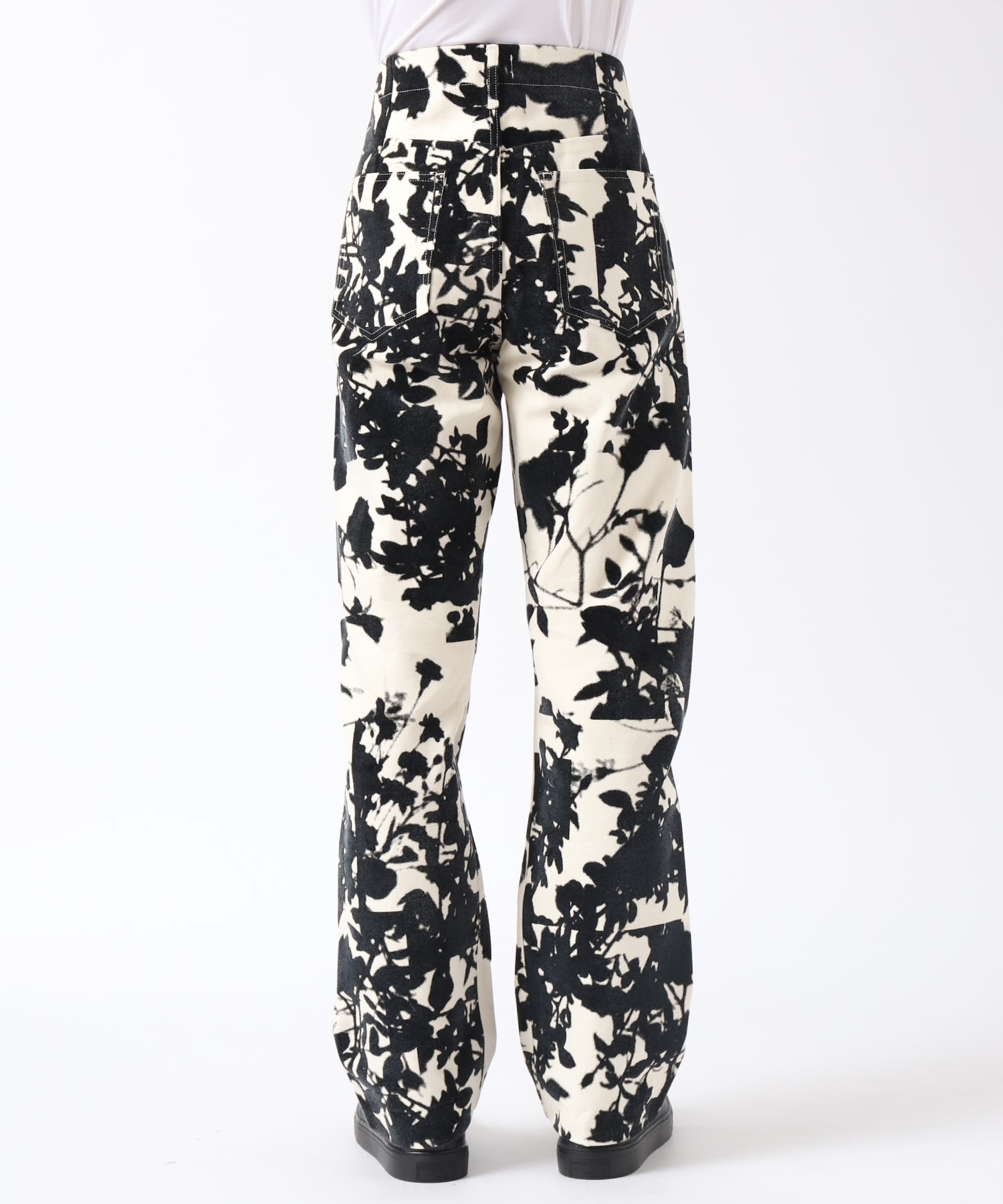 STRAIGHT JEAN TROUSERS BLACK ROSE TANAKA