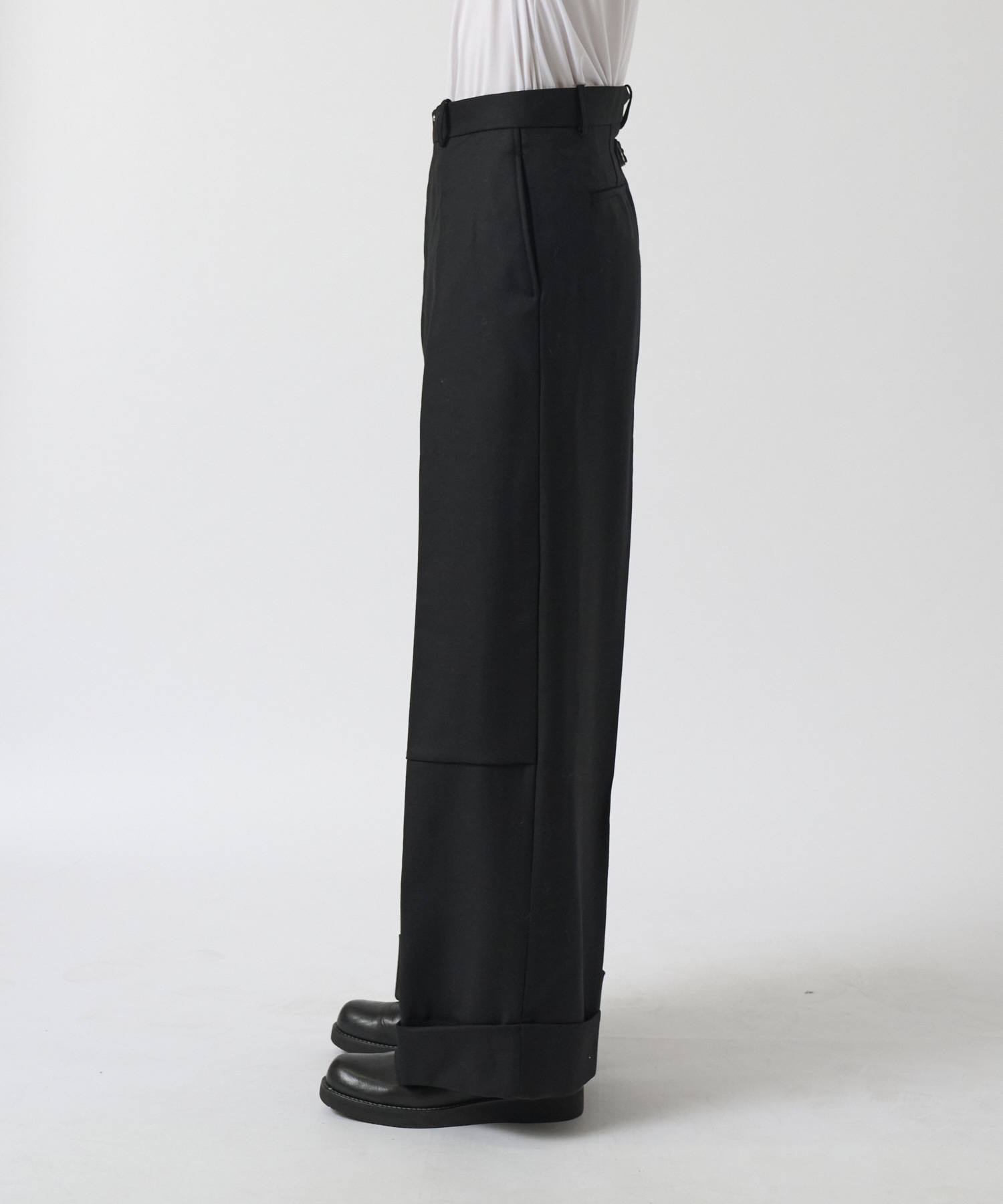 THE WORK TROUSERS BLACK TANAKA