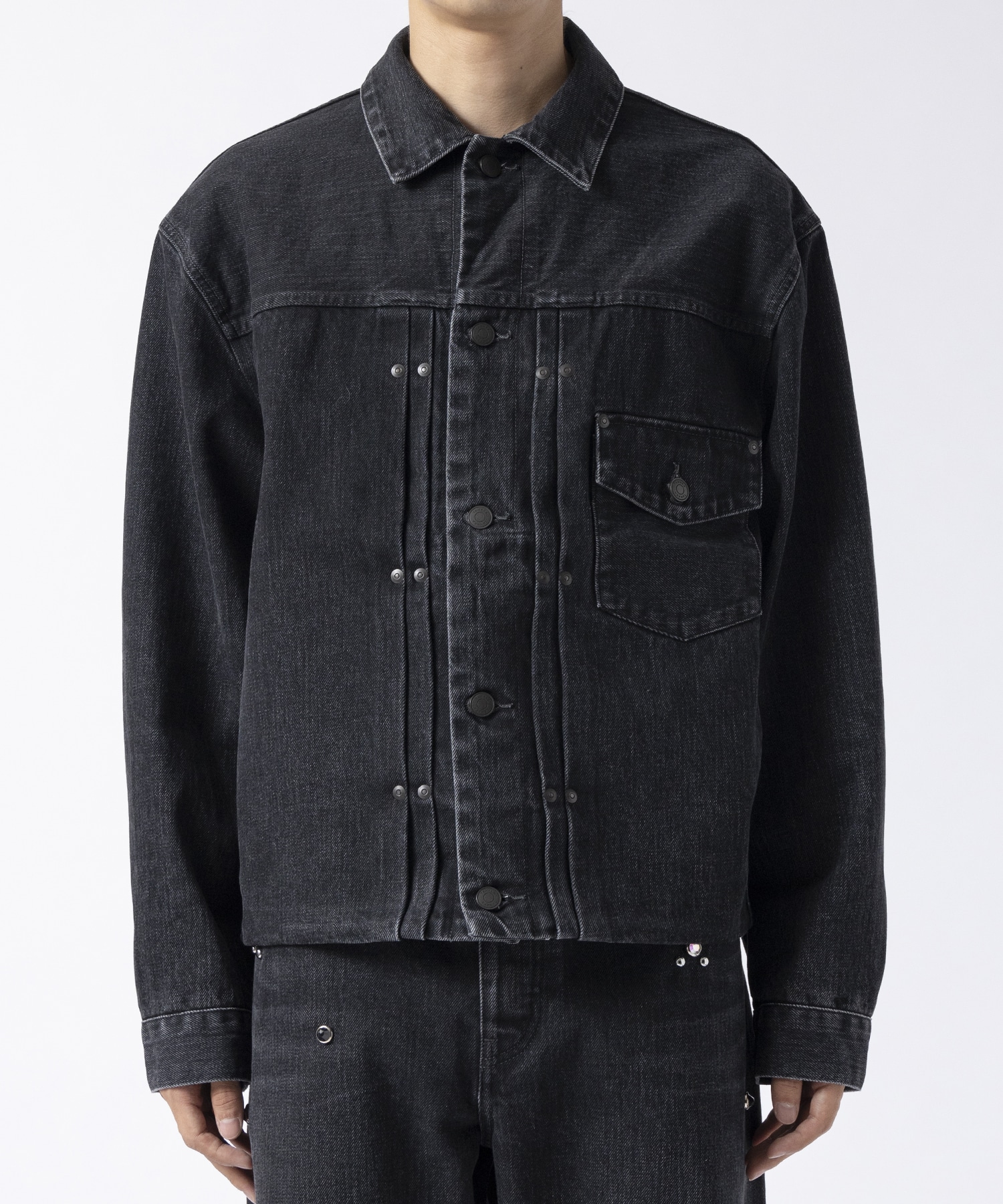 THE JEAN JACKET BLACK TANAKA