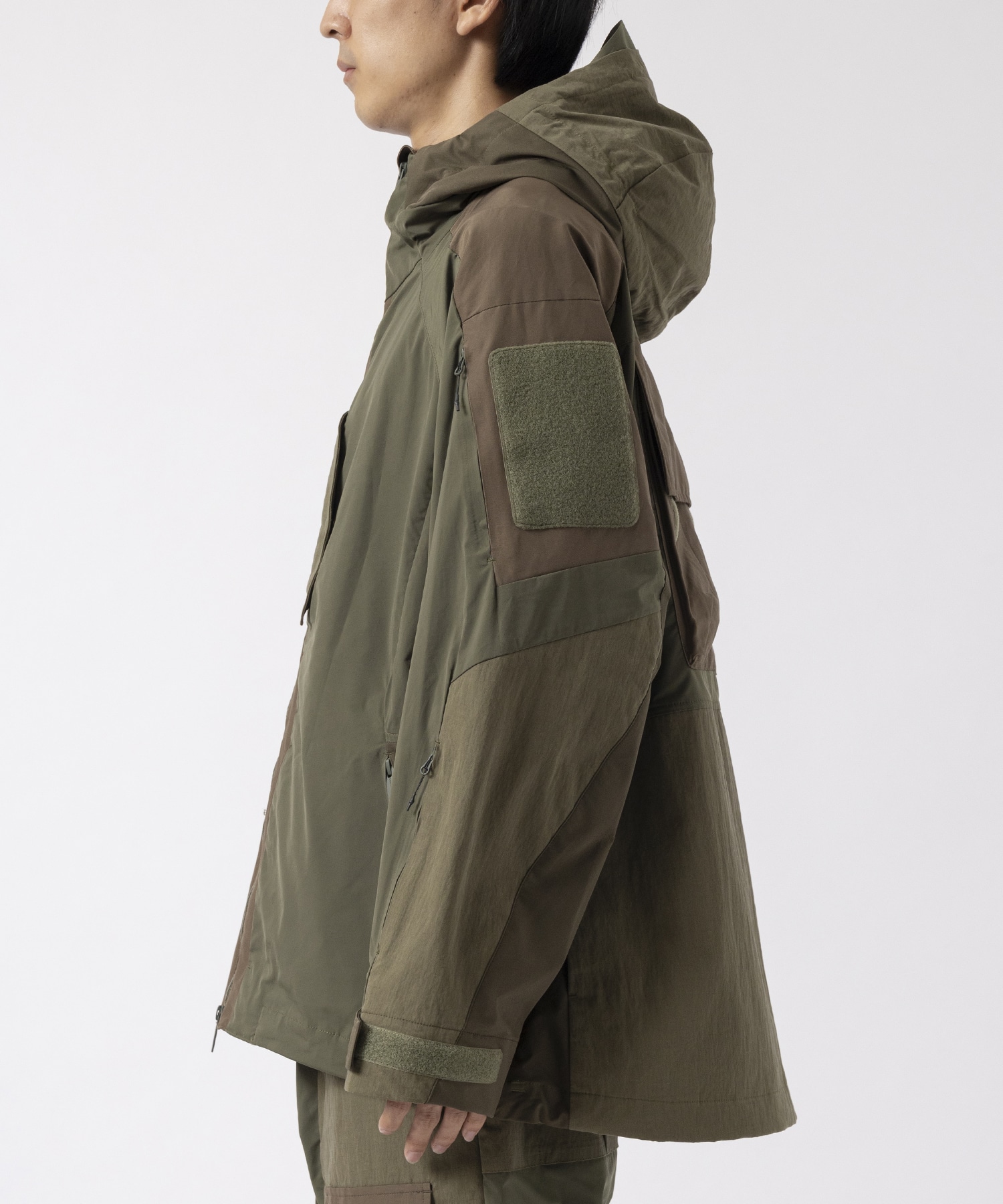 ×NEXUSVII HOODED LUGGAGE PARKA White Mountaineering