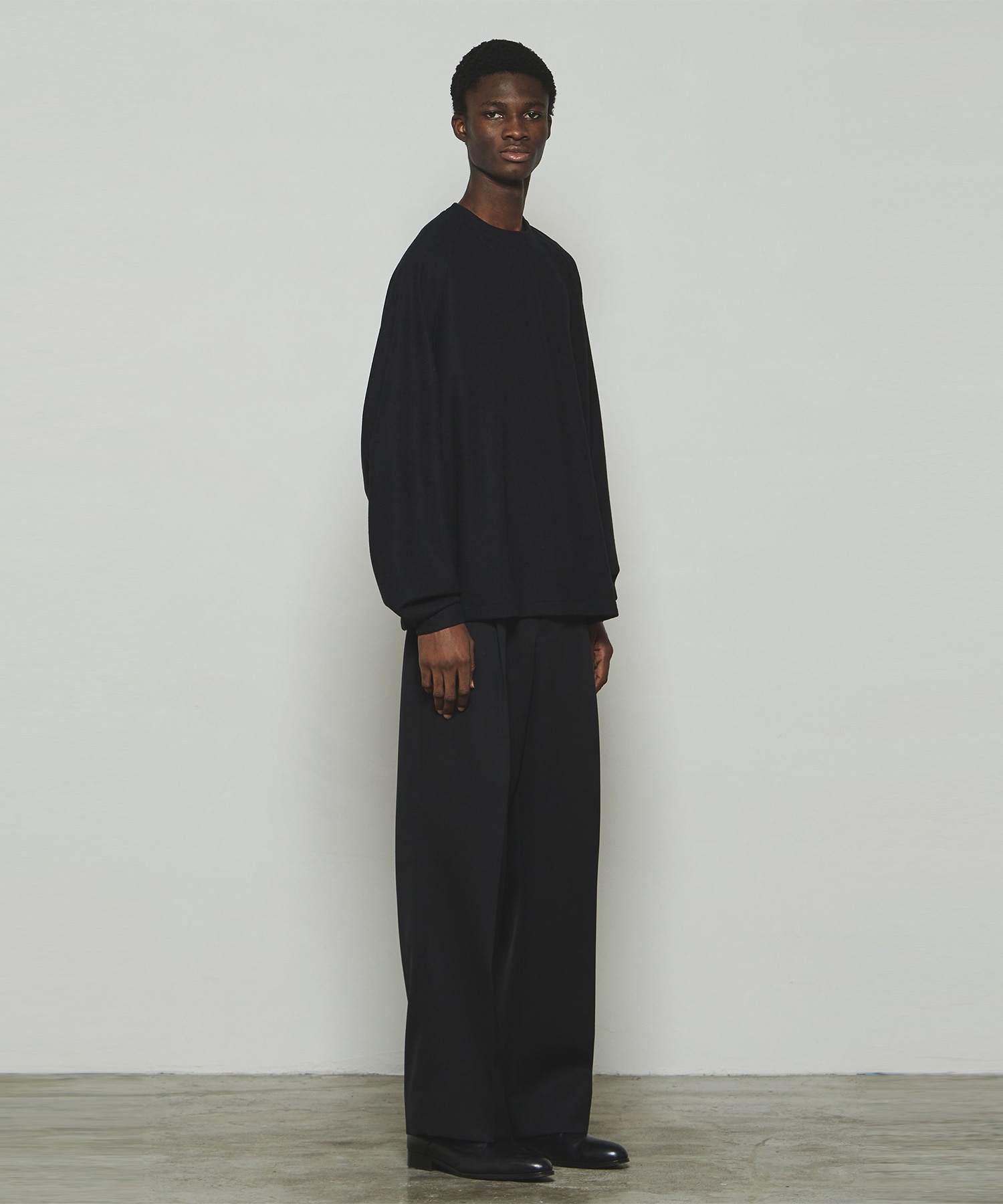 THE RAGLAN SWEAT THE RERACS