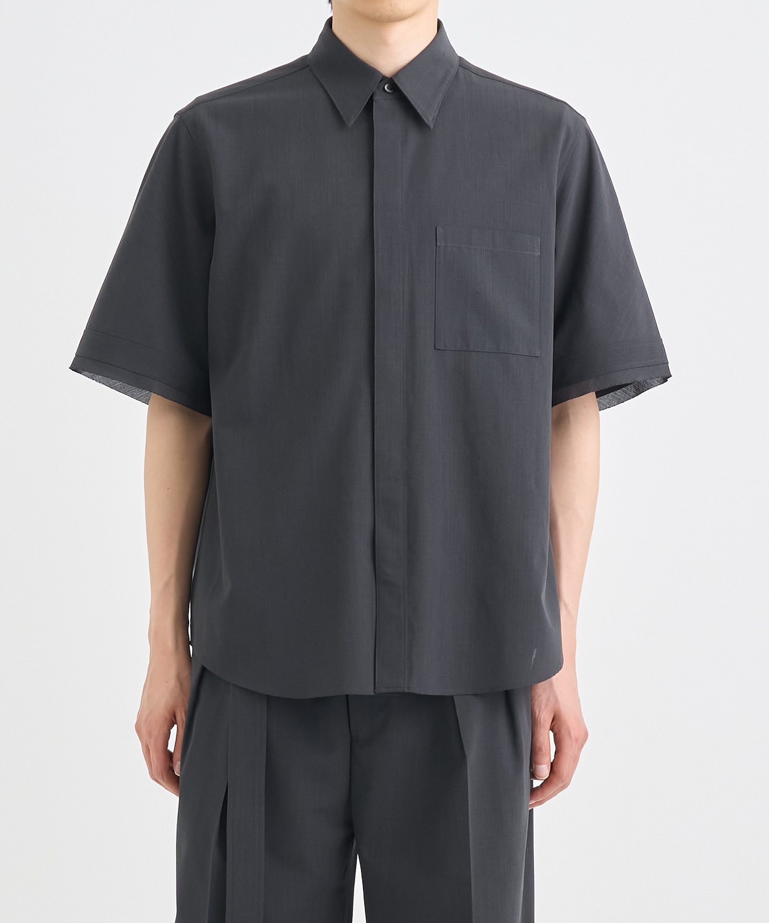 別注 REGULAR COLLAR SHORT-SLEEVED SHIRT IRENISA