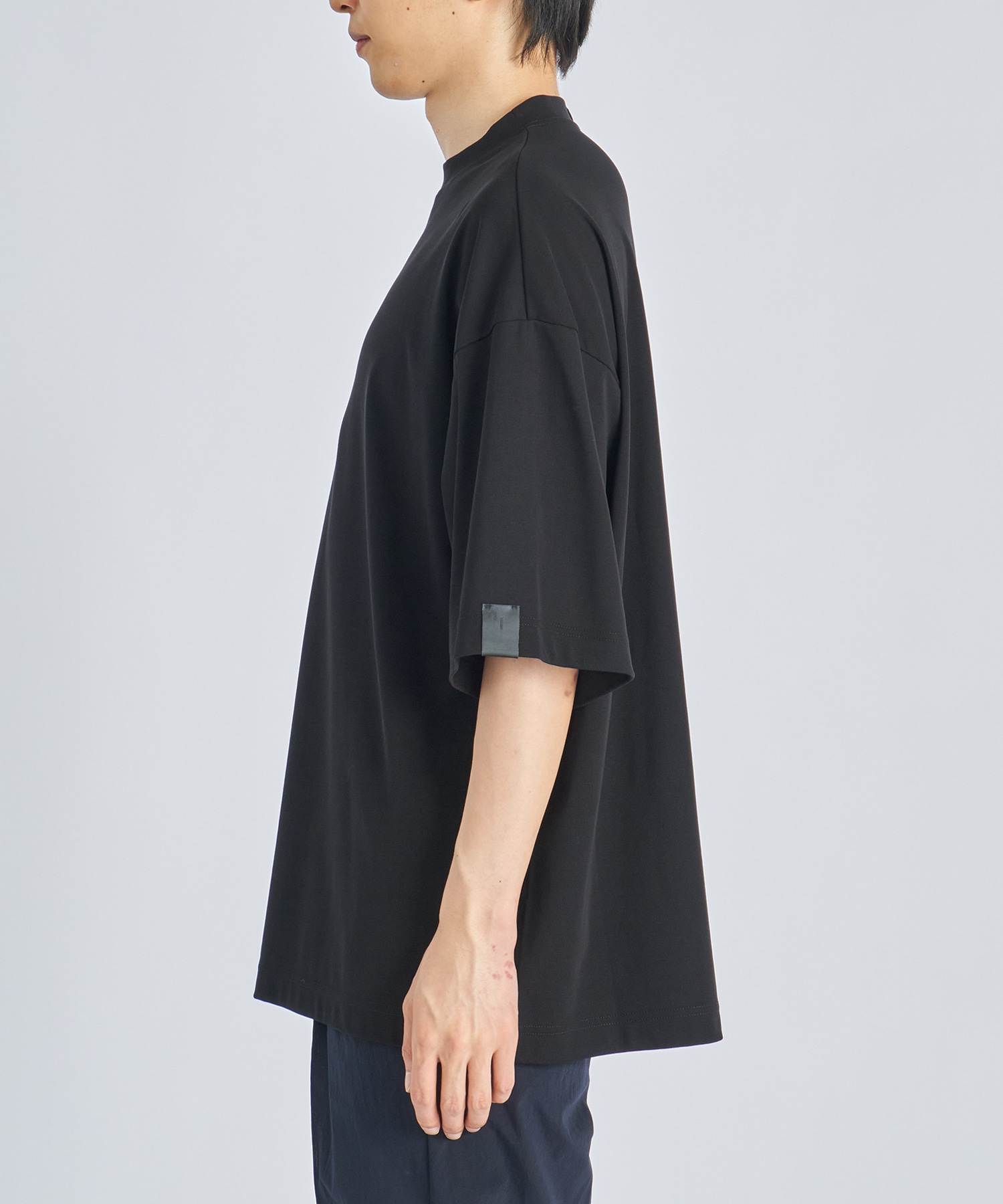 2251-CS51-019 S/S TEE N.HOOLYWOOD