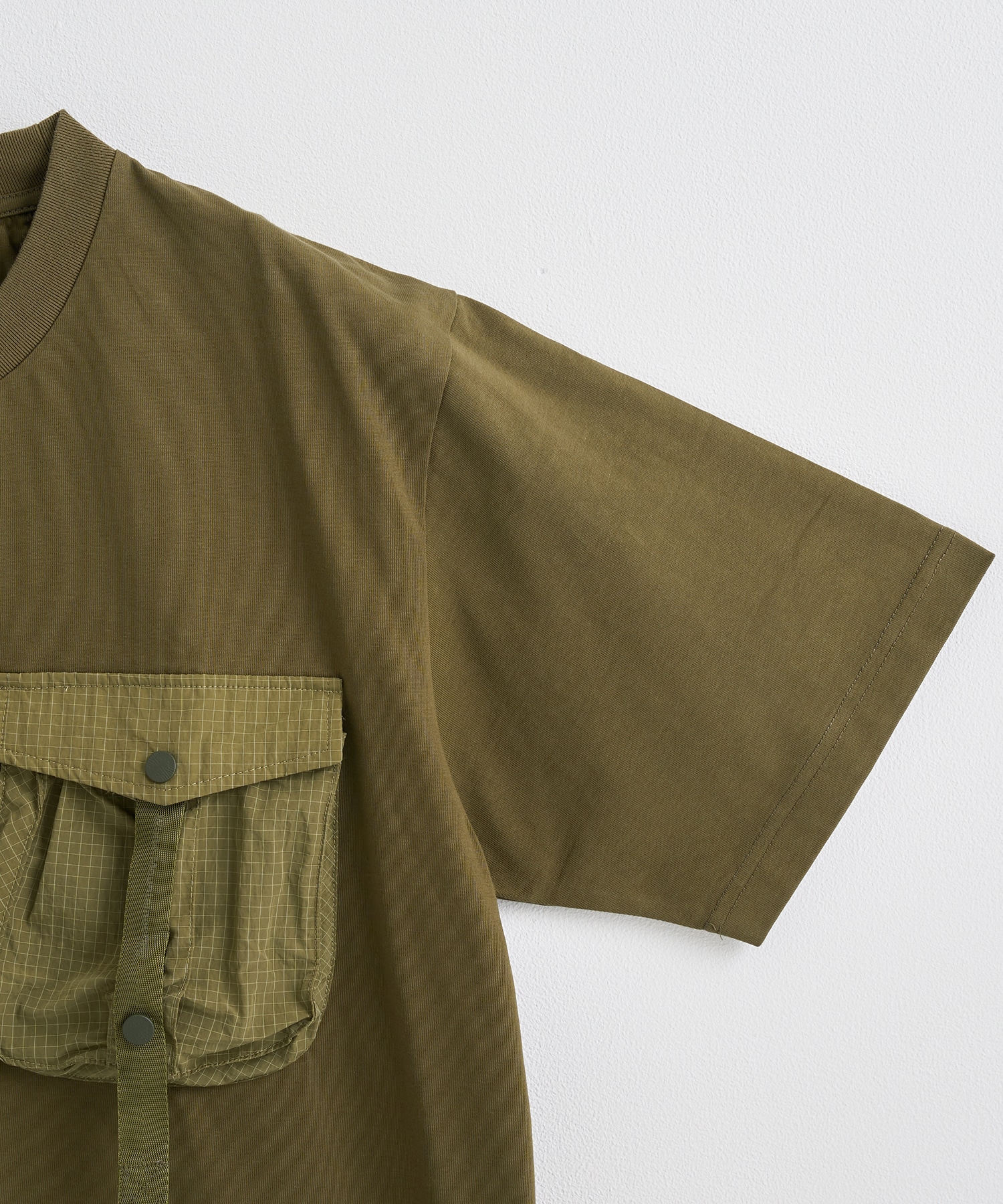 TAPE POCKET T-SHIRT White Mountaineering